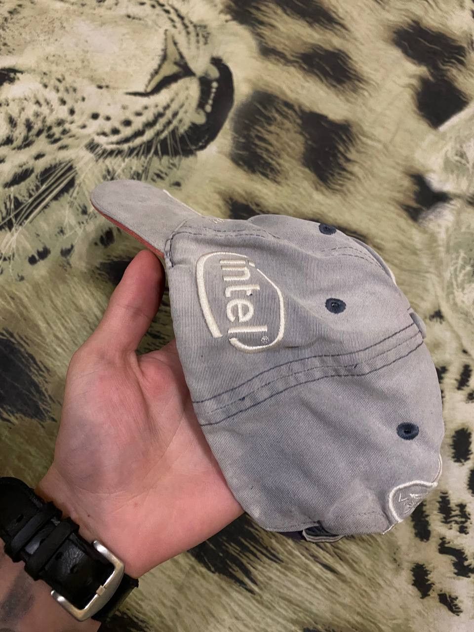 BMW × Vintage BMW Sauber F1 Team Cap 2007 Vintage Formula 1 sun faded Size ONE SIZE - 5 Thumbnail