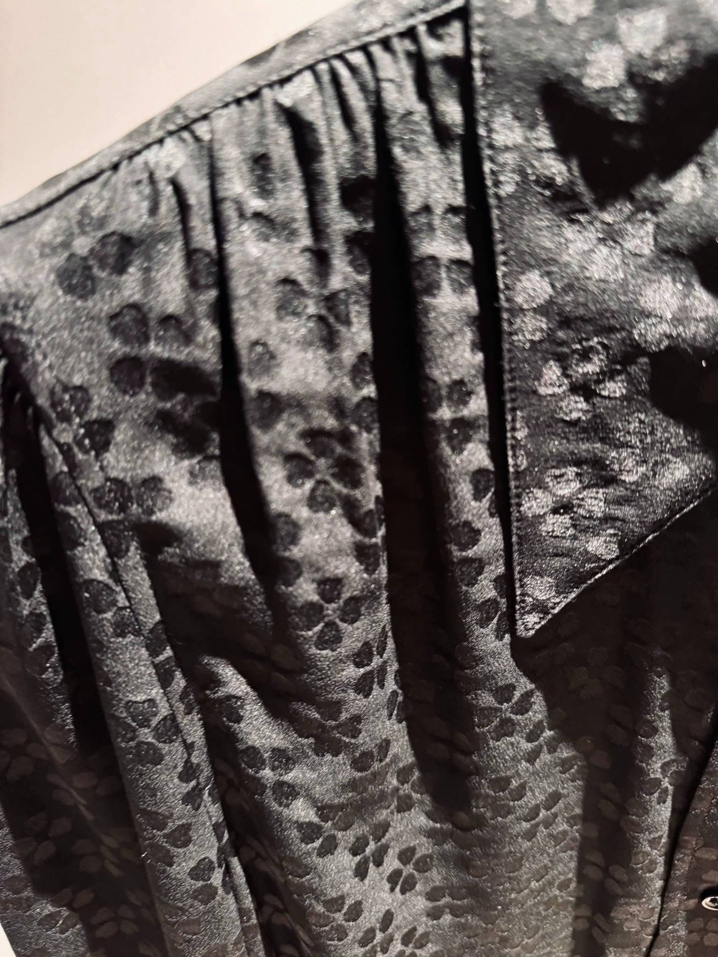 Saint Laurent Paris SLP 22SS Silk Jacquard Shirt F36 Size XS / US 0-2 / IT 36-38 - 2 Thumbnail
