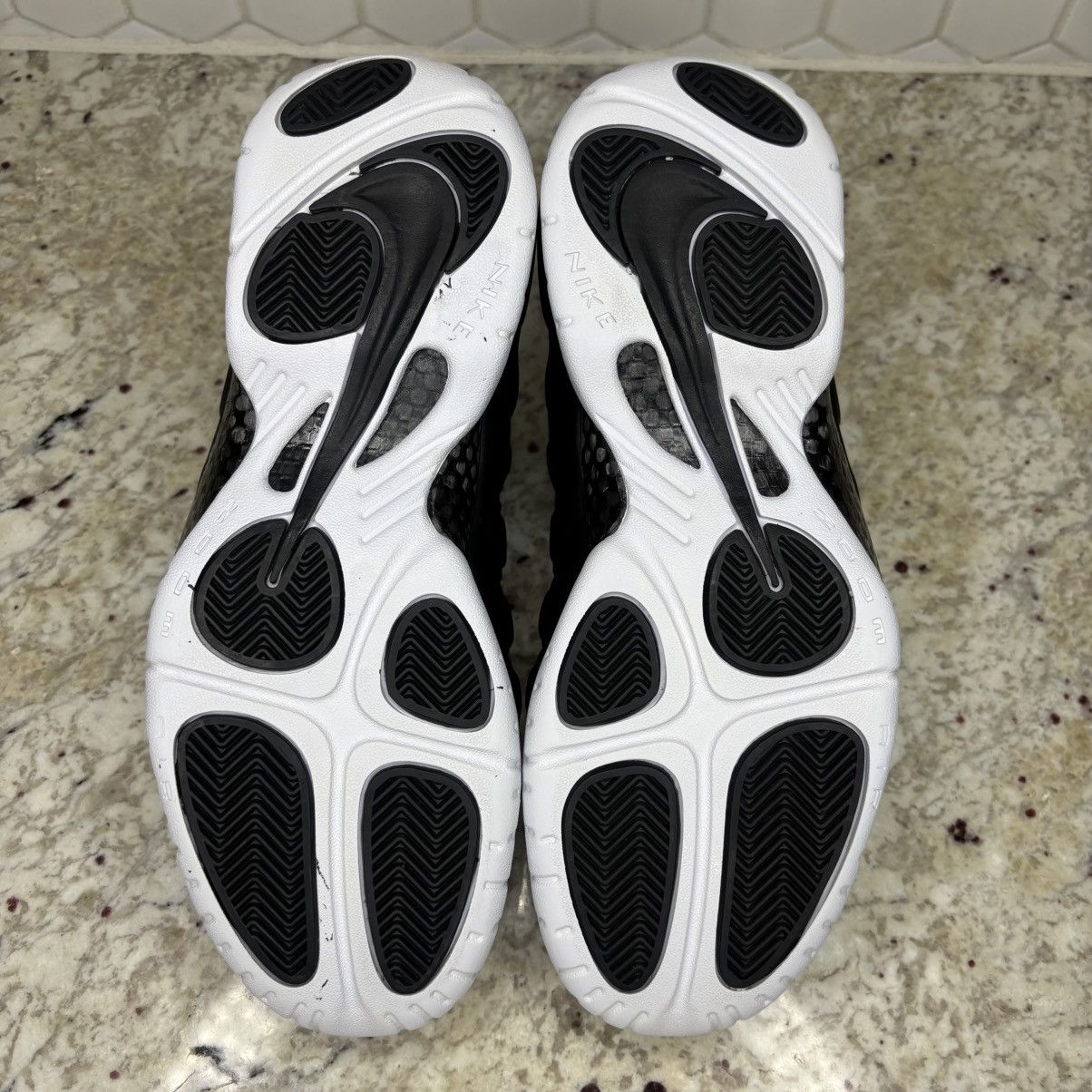 Nike Size 9.5 - Nike Foamposite Pro 2016 Dr. Doom CLEAN OG ALL Size US 9.5 / EU 42-43 - 12 Thumbnail