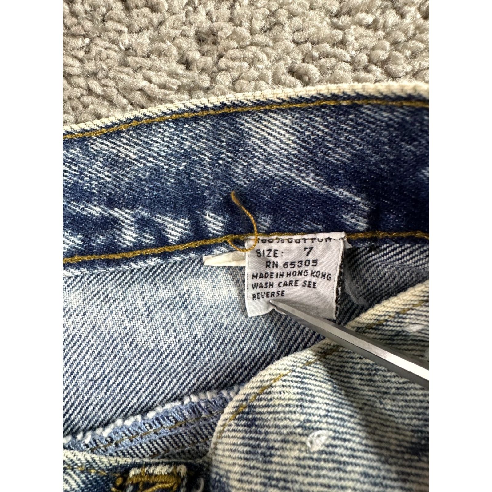 Denime VINTAGE Dakota Blue Skirt Womens 7 Denim Studded Grunge Straight & Pencil Casual Skirt Blues Womens 7 Grunge 90s Size 28" / US 6 / IT 42 - 5 Thumbnail