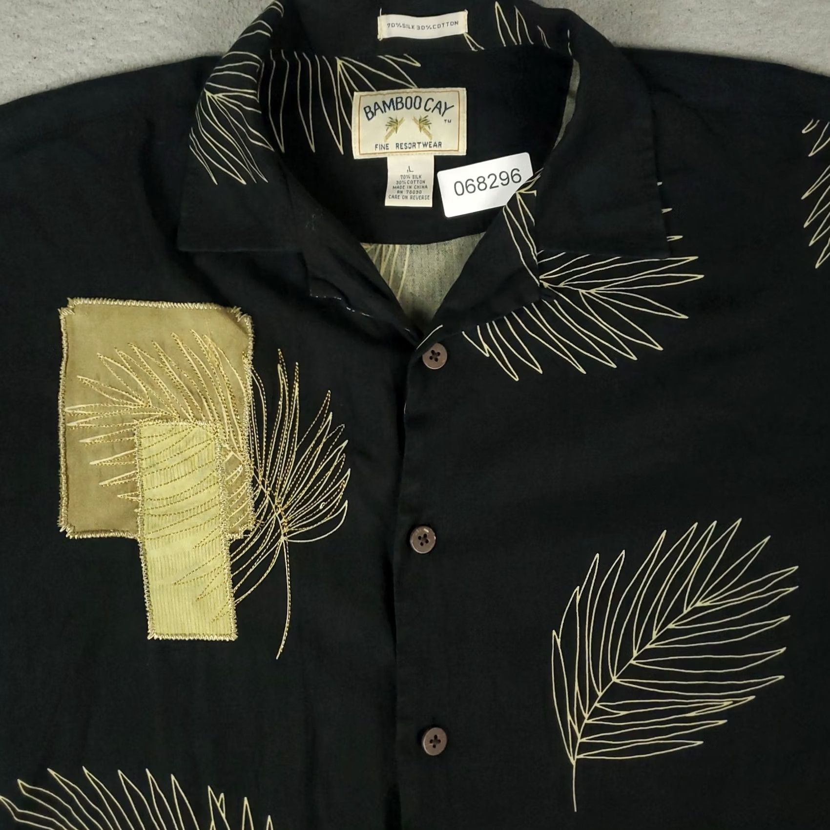 Vintage Bamboo Cay Shirt Mens Large Black Silk Blend Hawaiian Button Up Short Sleeve Size US L / EU 52-54 / 3 - 2 Thumbnail