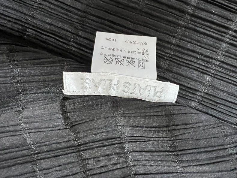 Issey Miyake Issey Miyake size:4 A dark brown pleated coat with bamboo Size L / US 10 / IT 46 - 4 Thumbnail