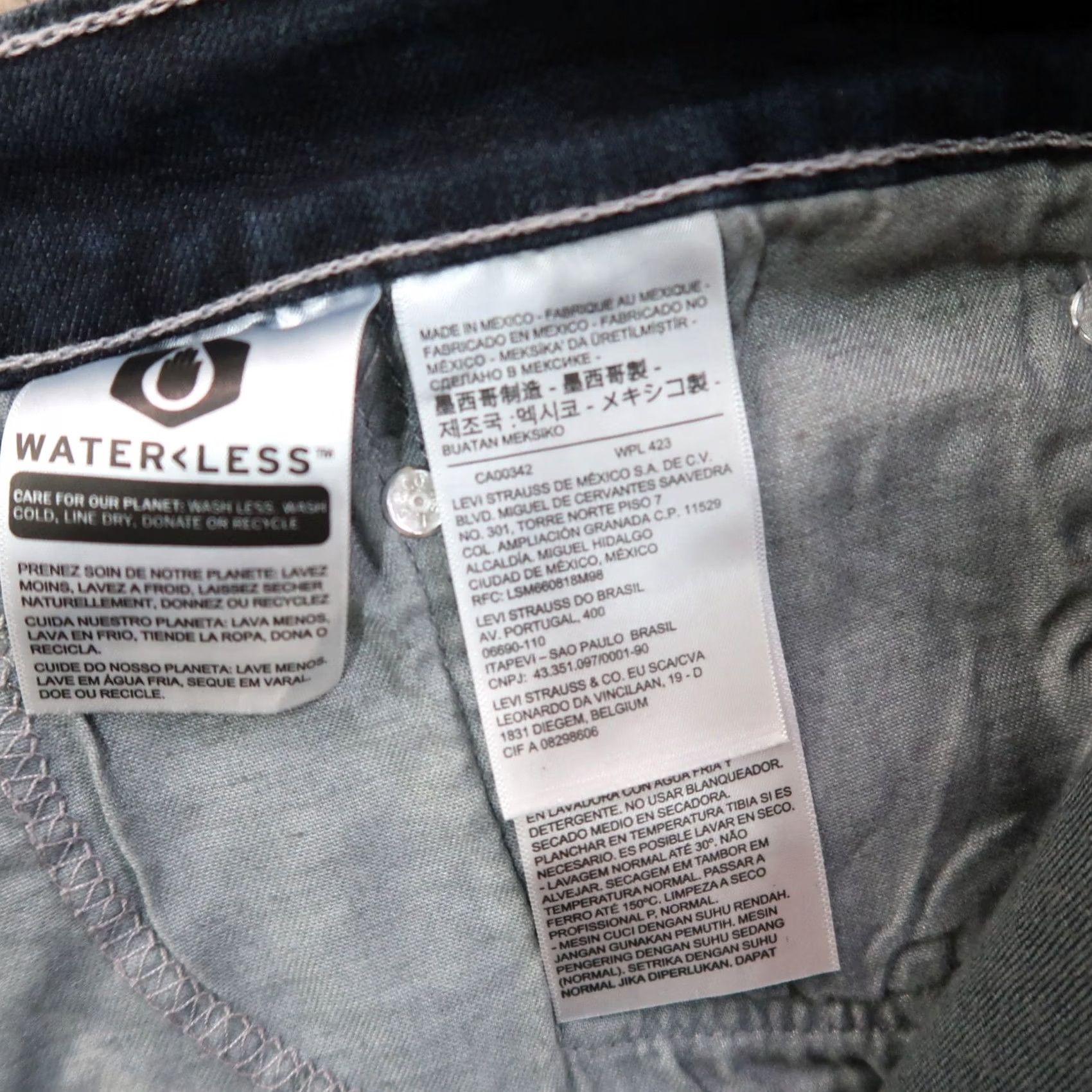 Levi's Levi's 559 Jeans Men Relaxed Straight 46x30 Blue Denim Pants Vintage No Emerald Replacement? Size US 30 / EU 46 - 4 Thumbnail