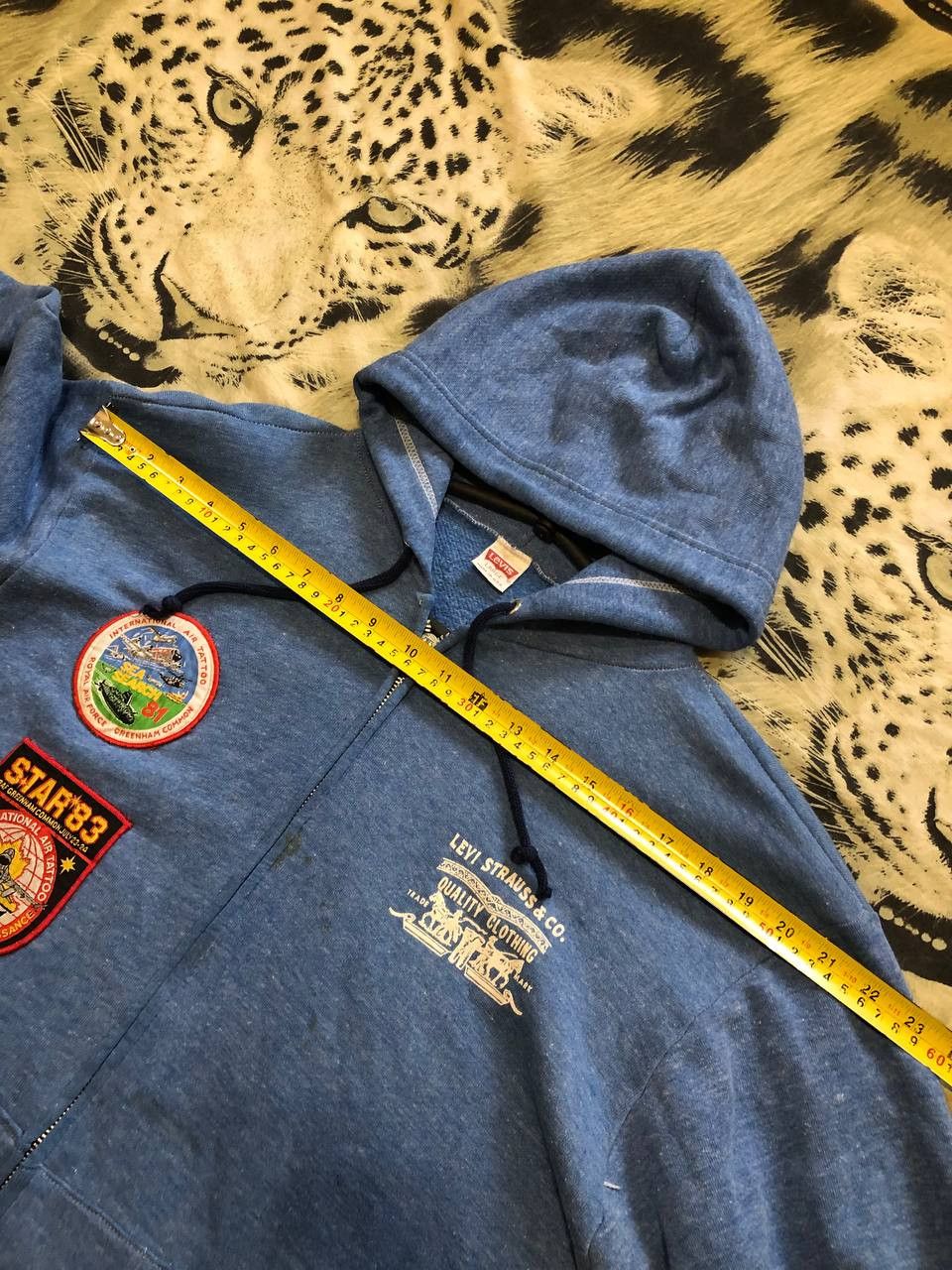 Levi's True Vintage 80s Levi's Hoodie Blue Patched MADE IN USA Size US L / EU 52-54 / 3 - 16 Thumbnail