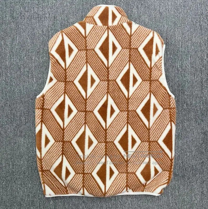 Dior Dior Brown Wool Vest with Geometric Pattern . Size US L / EU 52-54 / 3 - 2 Thumbnail