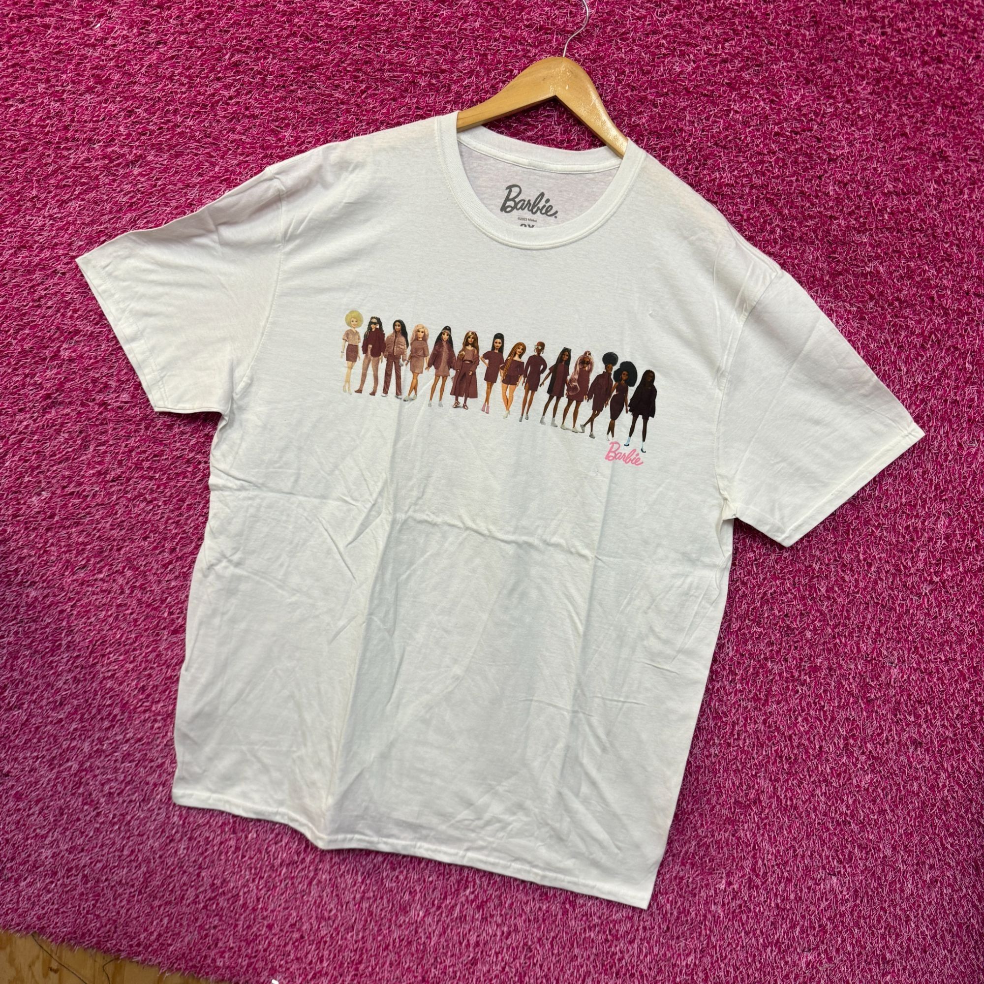 Nickelodeon Barbies from around the world T-shirt size 2xl. Size US XXL / EU 58 / 5 - 3 Thumbnail