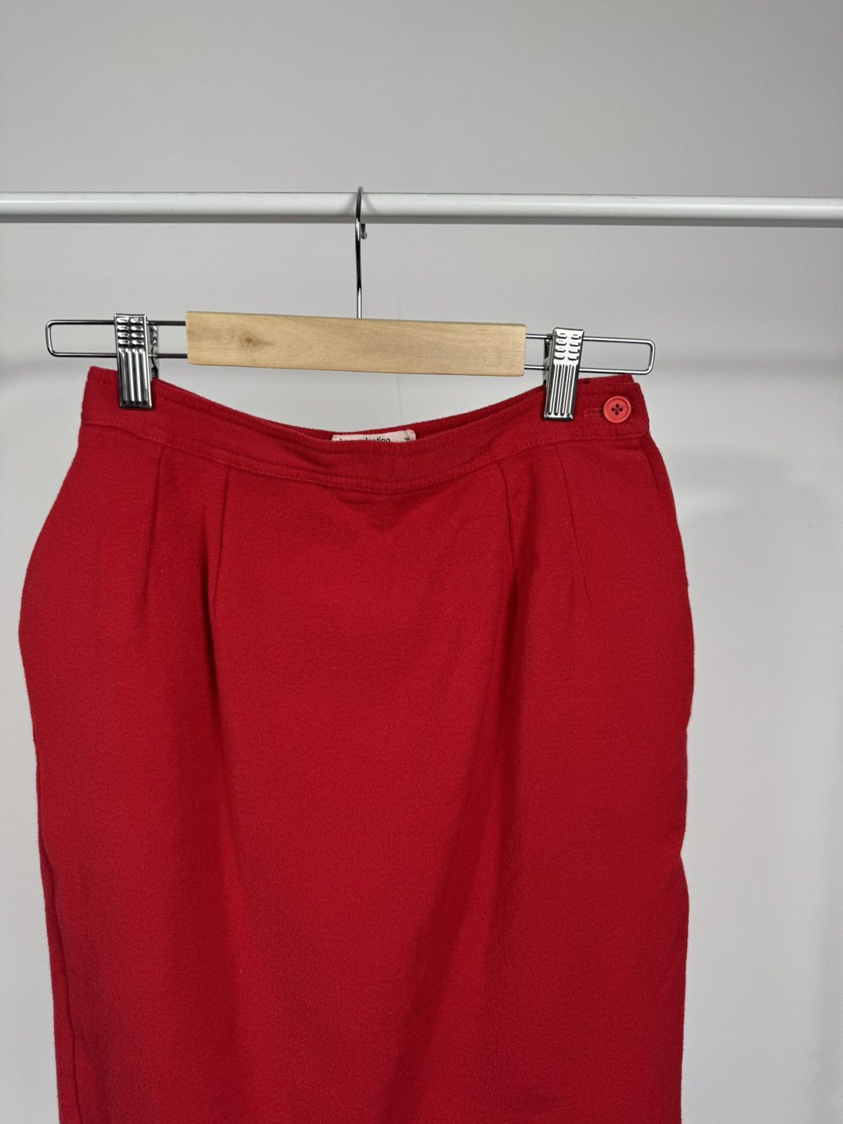 Valentino Vintage Valentino Studio Red Wool Pencil Midi Skirt Size 26" / US 2 / IT 38 - 3 Thumbnail
