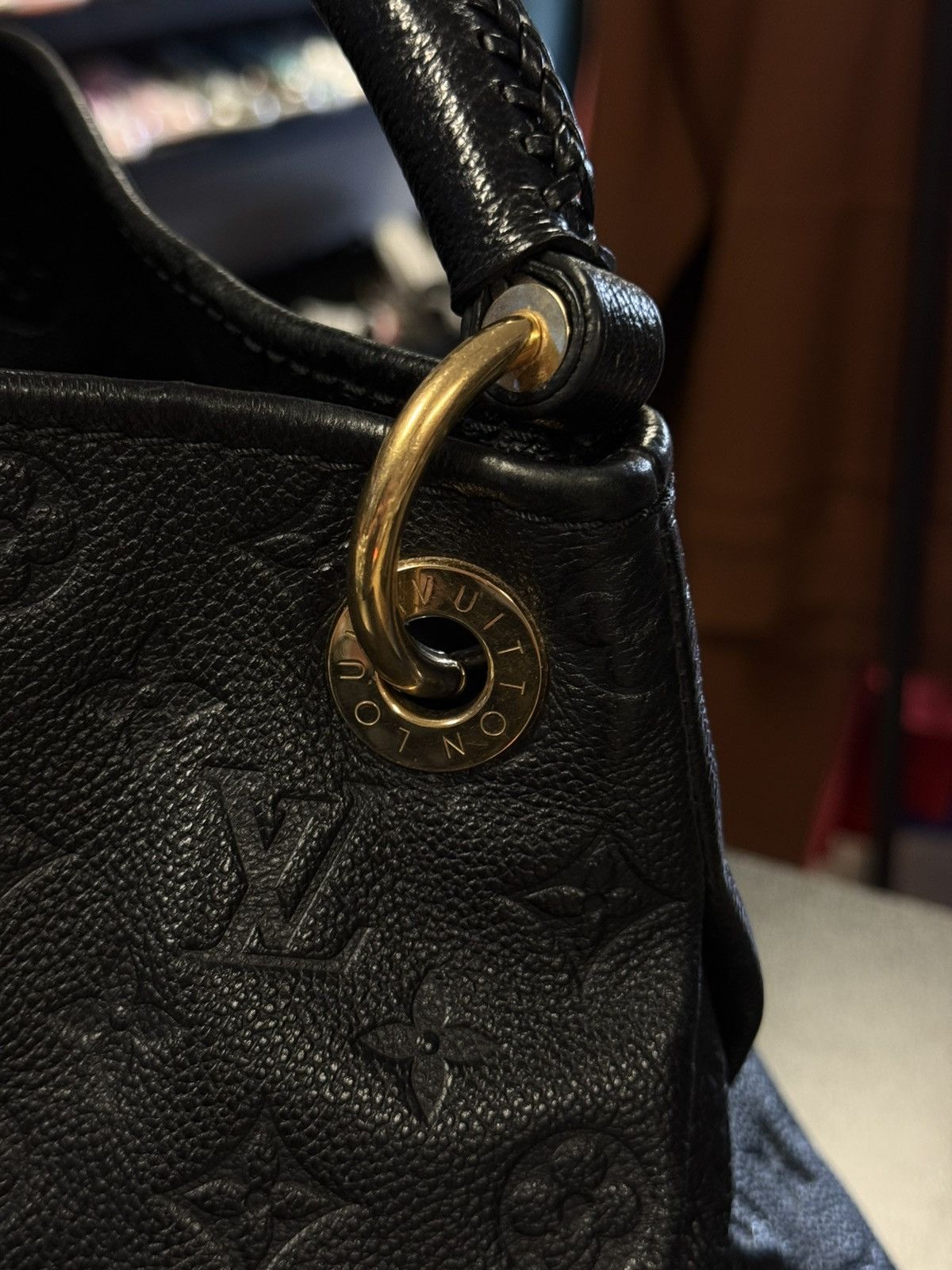 Louis Vuitton Louis Vuitton Artsy MM Black Purse $3400 Discontinued Size ONE SIZE - 8 Thumbnail
