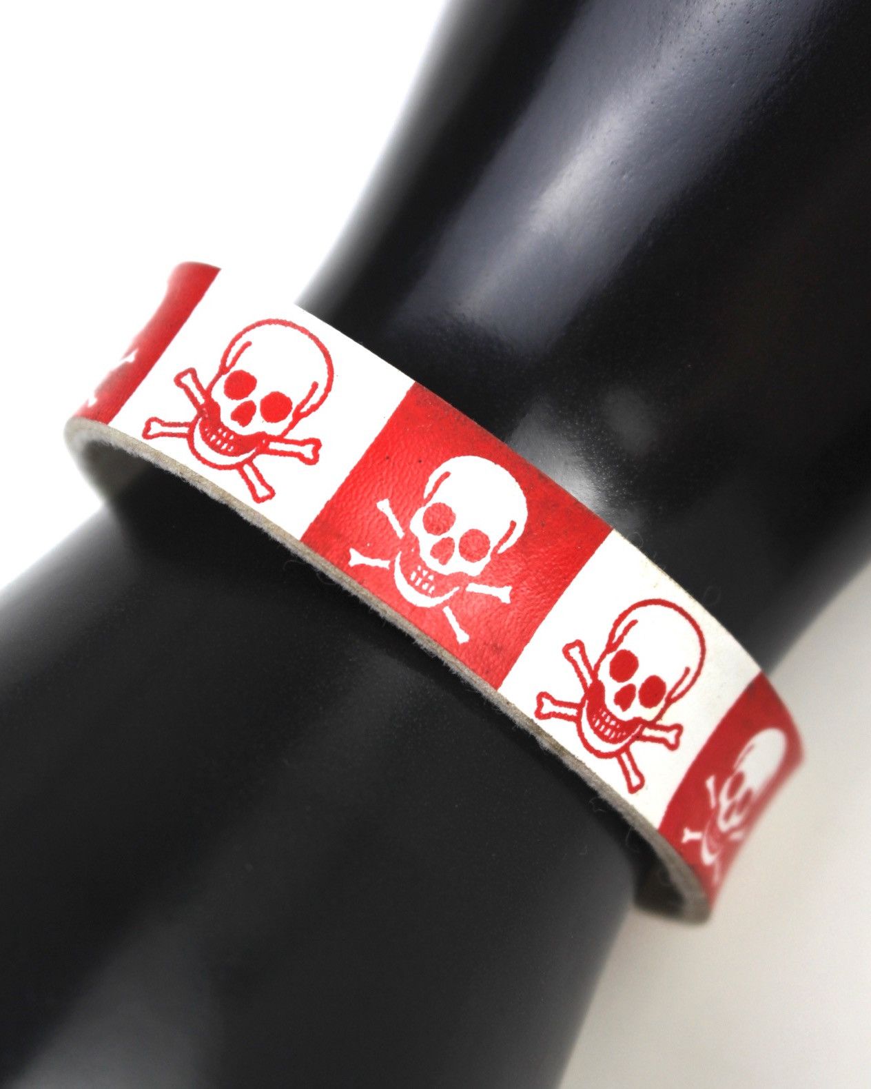 Vintage 2000S JAPANESE MADE SKULL RED WHITE CHECKER BRACELET Size ONE SIZE - 2 Thumbnail