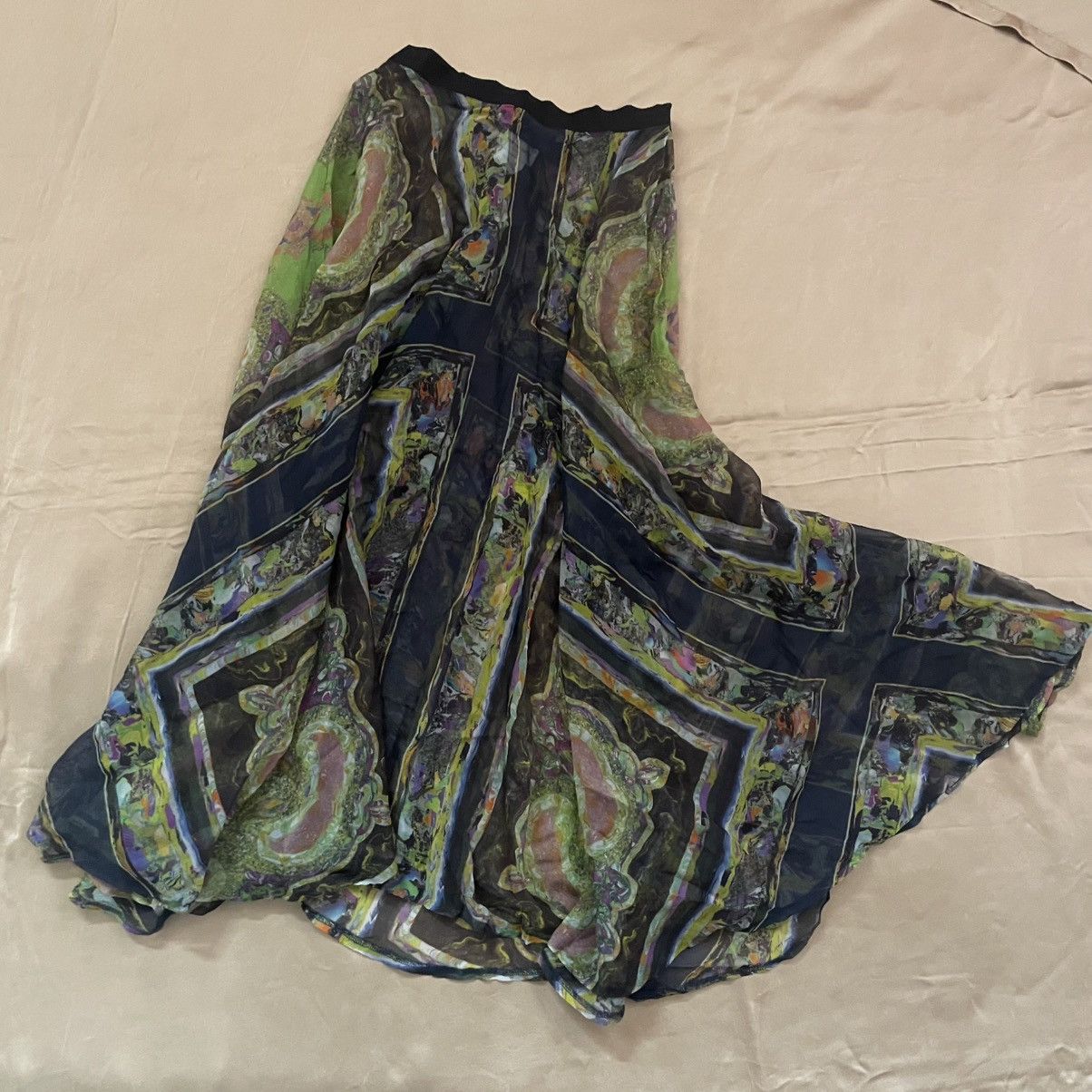 Dries Van Noten Dries Van Noten Sheer Silk Printed Top Size 27" / US 4 / IT 40 - 7 Thumbnail