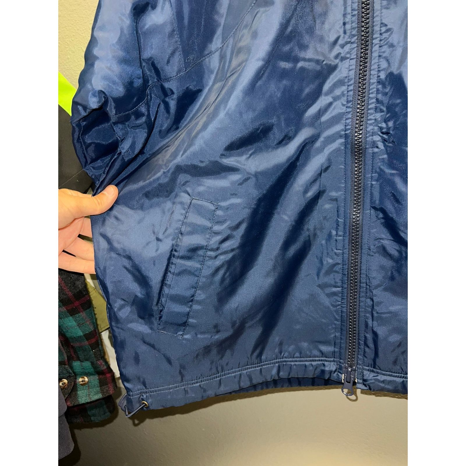 Vintage Vintage Russell Athletic Blue Jacket Water Resistant VTG L Size US L / EU 52-54 / 3 - 5 Thumbnail