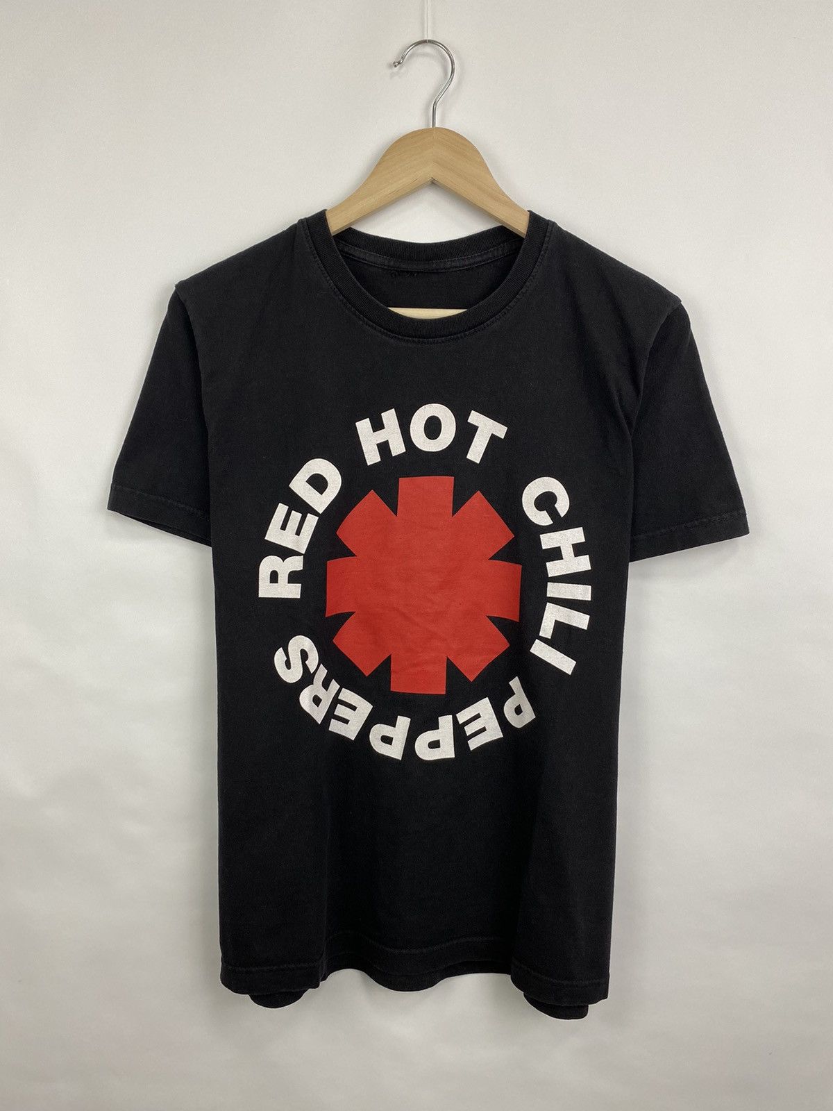 Band Tees 🇺🇸 Vintage Y2K Red Hot Chili Peppers T-Shirt Rare Retro Hype Size US M / EU 48-50 / 2 - 3 Thumbnail