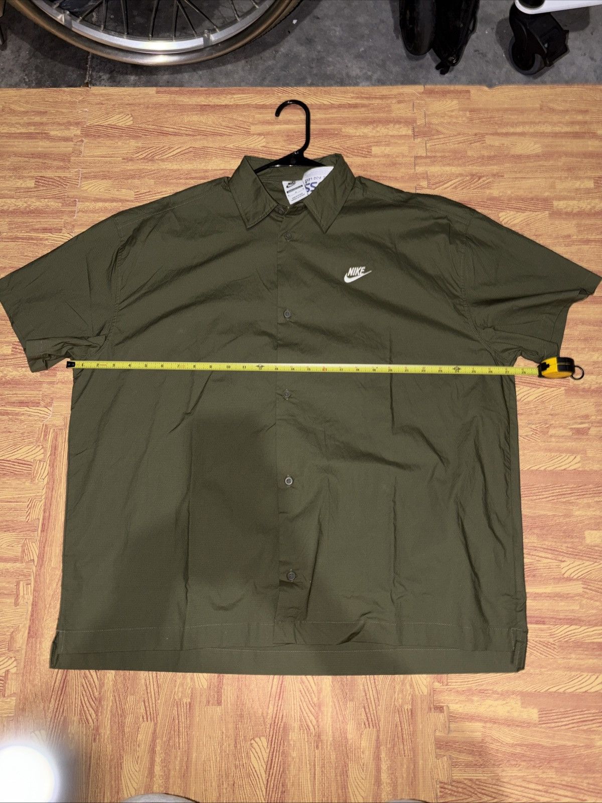 Nike NWT Nike Club Men's Short-Sleeve Button-Down Shirt Medium Size US M / EU 48-50 / 2 - 4 Thumbnail