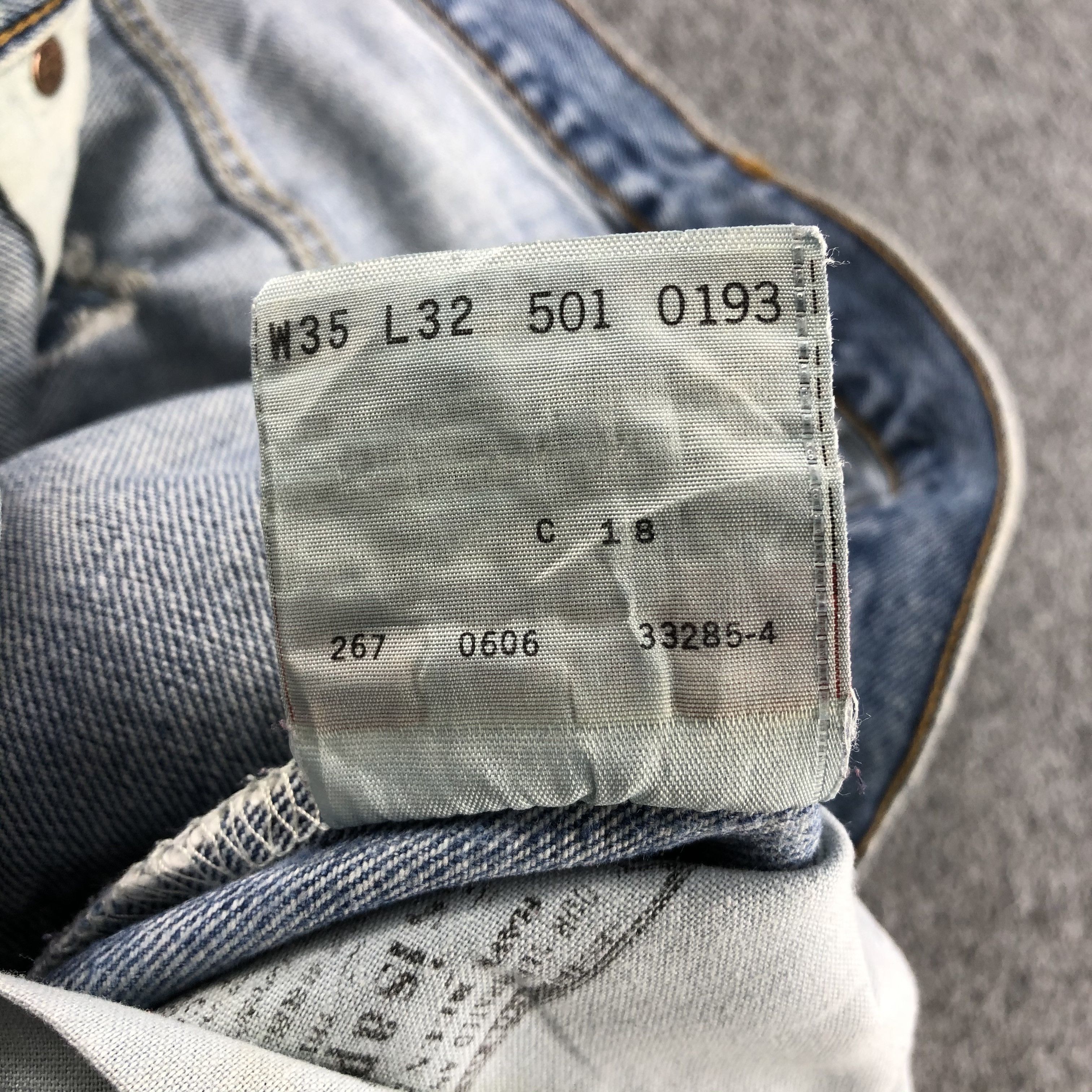 Levi's 90s Vintage Blue Wash Levis 501 Jeans-J1468 Size US 35 - 14 Thumbnail