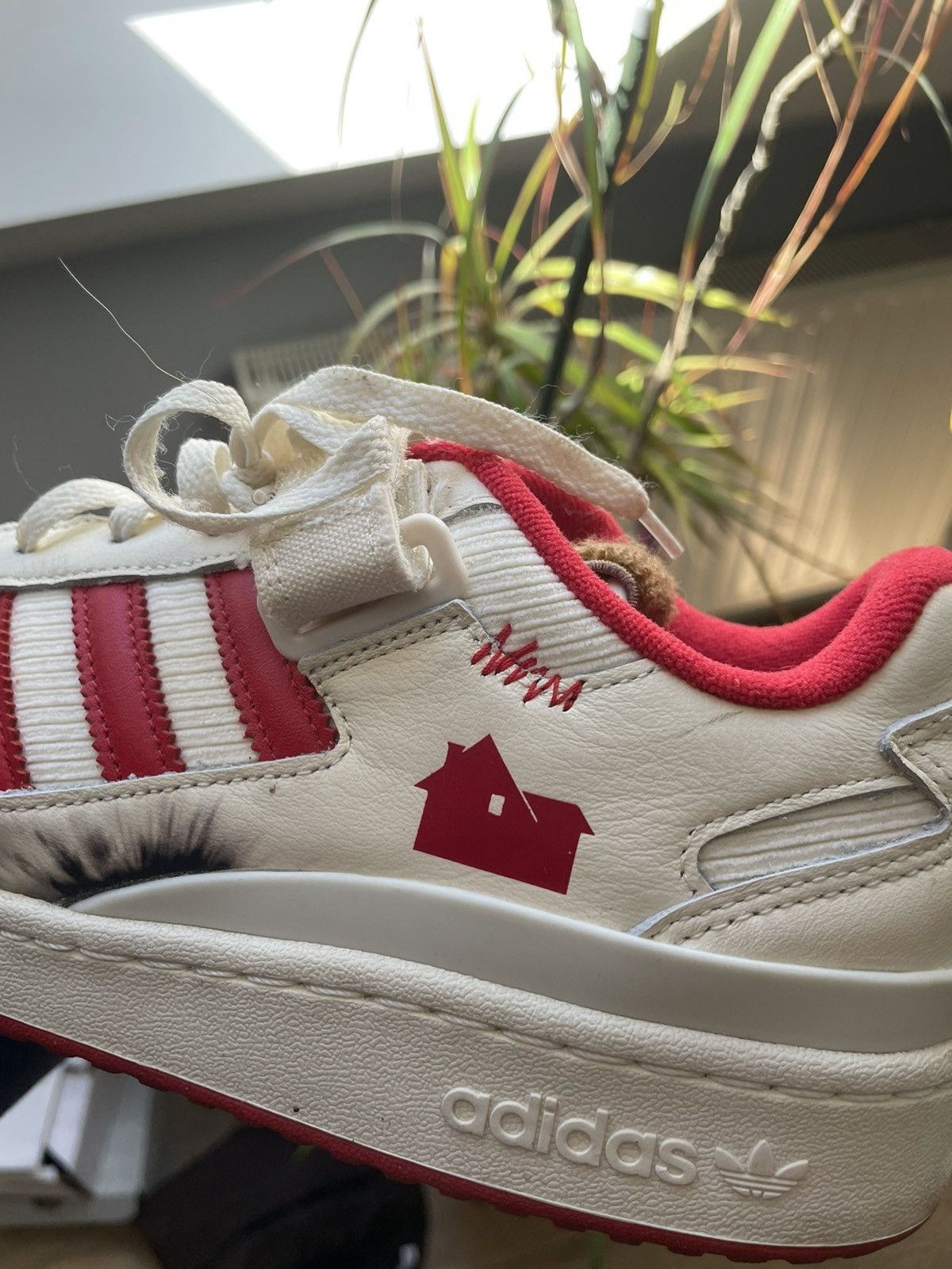 Adidas × Hypebeast Adidas Originals Forum Low x Home Alone Size US 10.5 / EU 43-44 - 8 Thumbnail