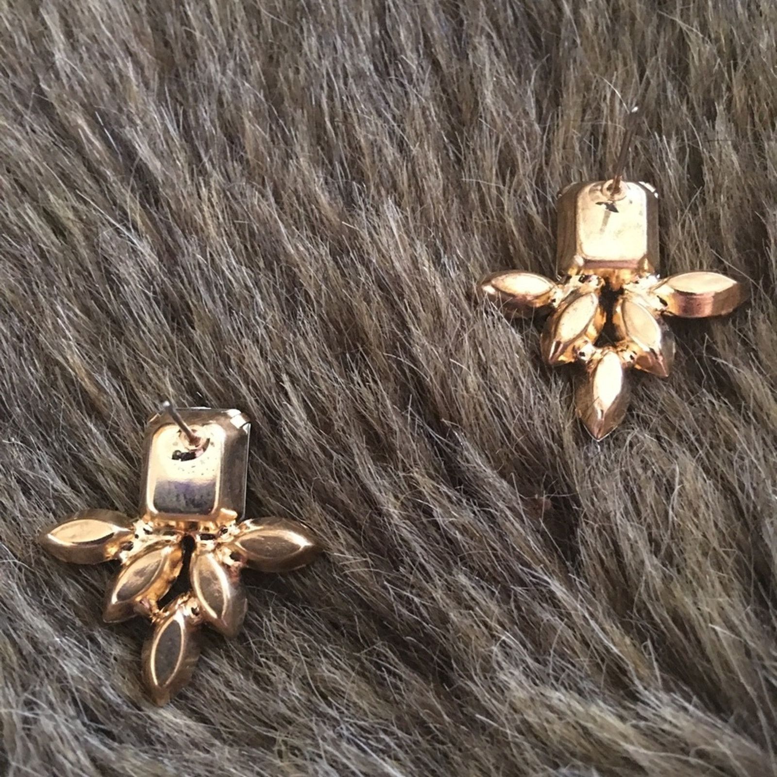 Vintage Vintage faceted clear glass rhinestone earrings Size ONE SIZE - 4 Thumbnail
