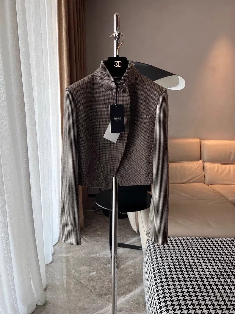 Fendi Fendi 22 Fall/Winter Windowpane Short Jacket Size XS / US 0-2 / IT 36-38 - 1 Thumbnail