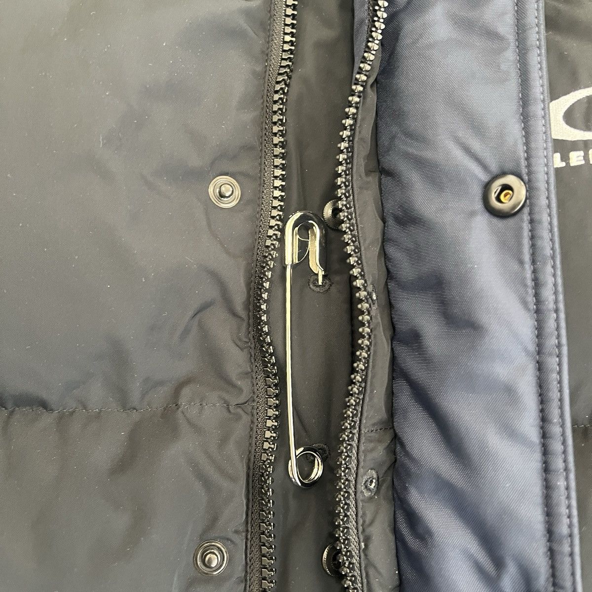 Balenciaga BALENCIAGA 2024AW Reversible Logo Padded Down Jacket Size US M / EU 48-50 / 2 - 4 Thumbnail