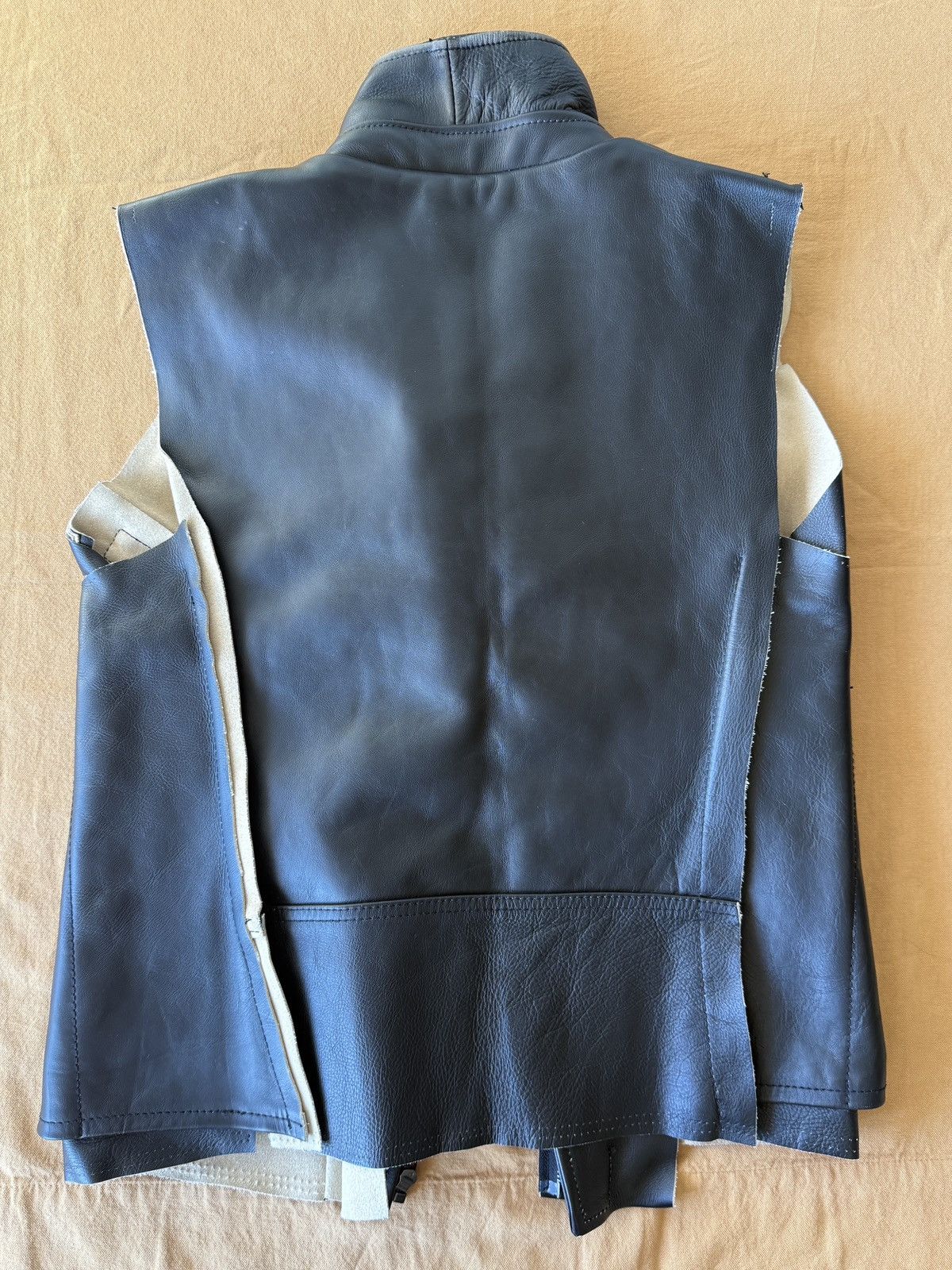 H&M × Maison Margiela Maison Margiela x H&M leather vest Size S / US 4 / IT 40 - 6 Thumbnail