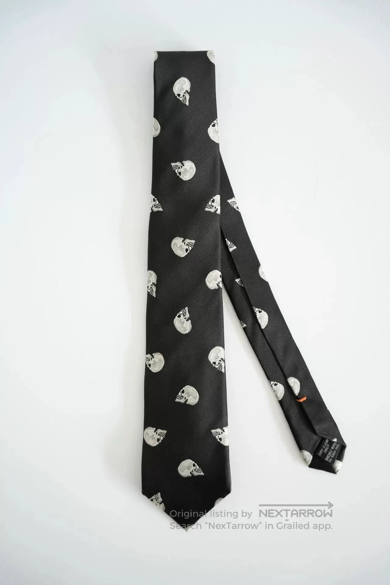 Yohji Yamamoto yohji yamamoto skull print silk tie. Size ONE SIZE - 1 Thumbnail
