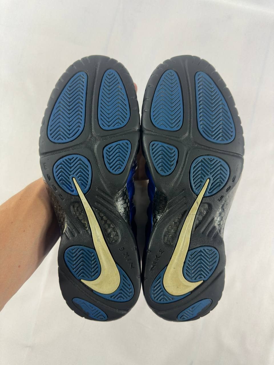 Nike Nike Foamposite Pro B Varsity Royal Black 2001 Shoes Size US 10.5 / EU 43-44 - 16 Thumbnail