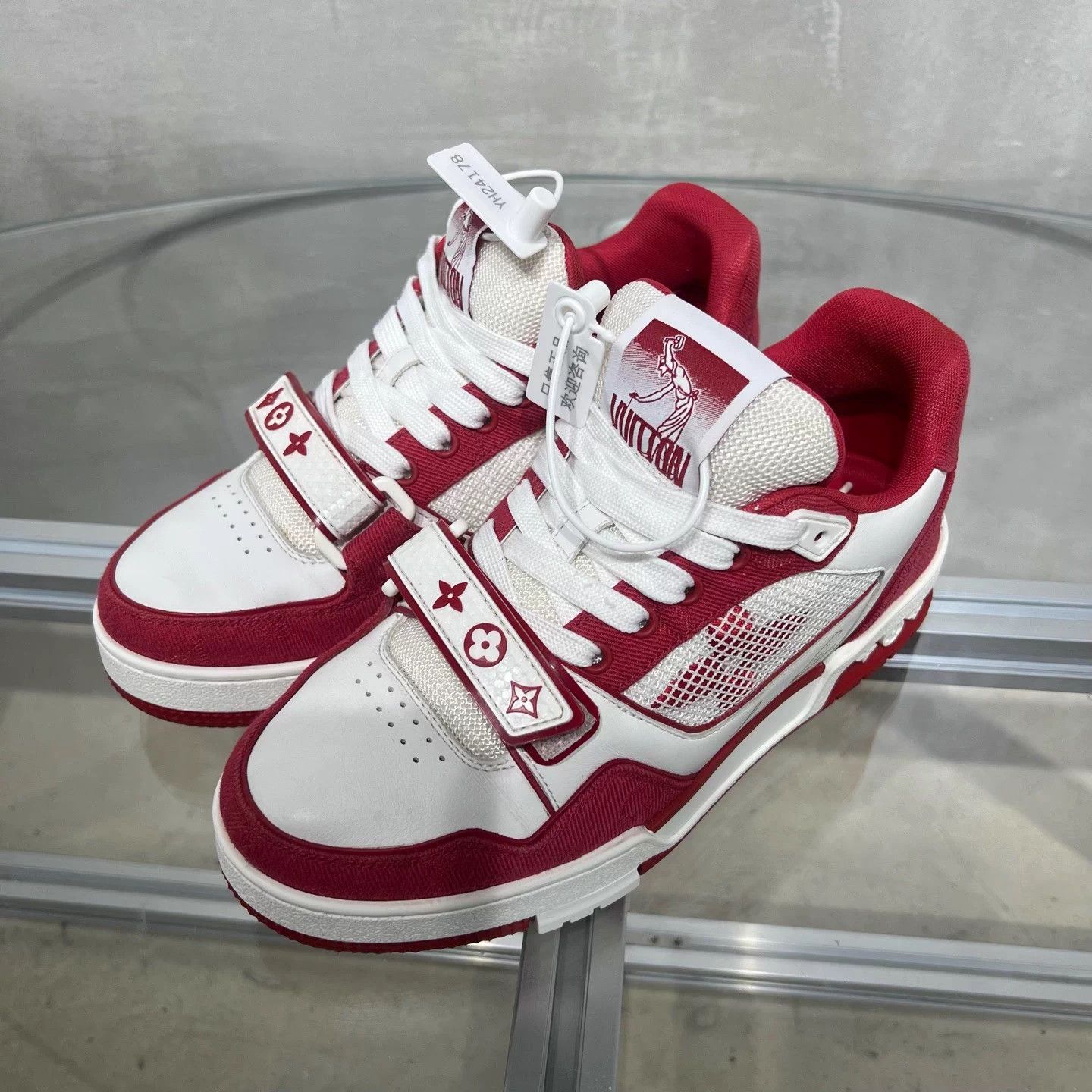 Louis Vuitton LV Trainer White/Red Velcro UK3/37 Size US 6 / IT 36 - 2 Thumbnail