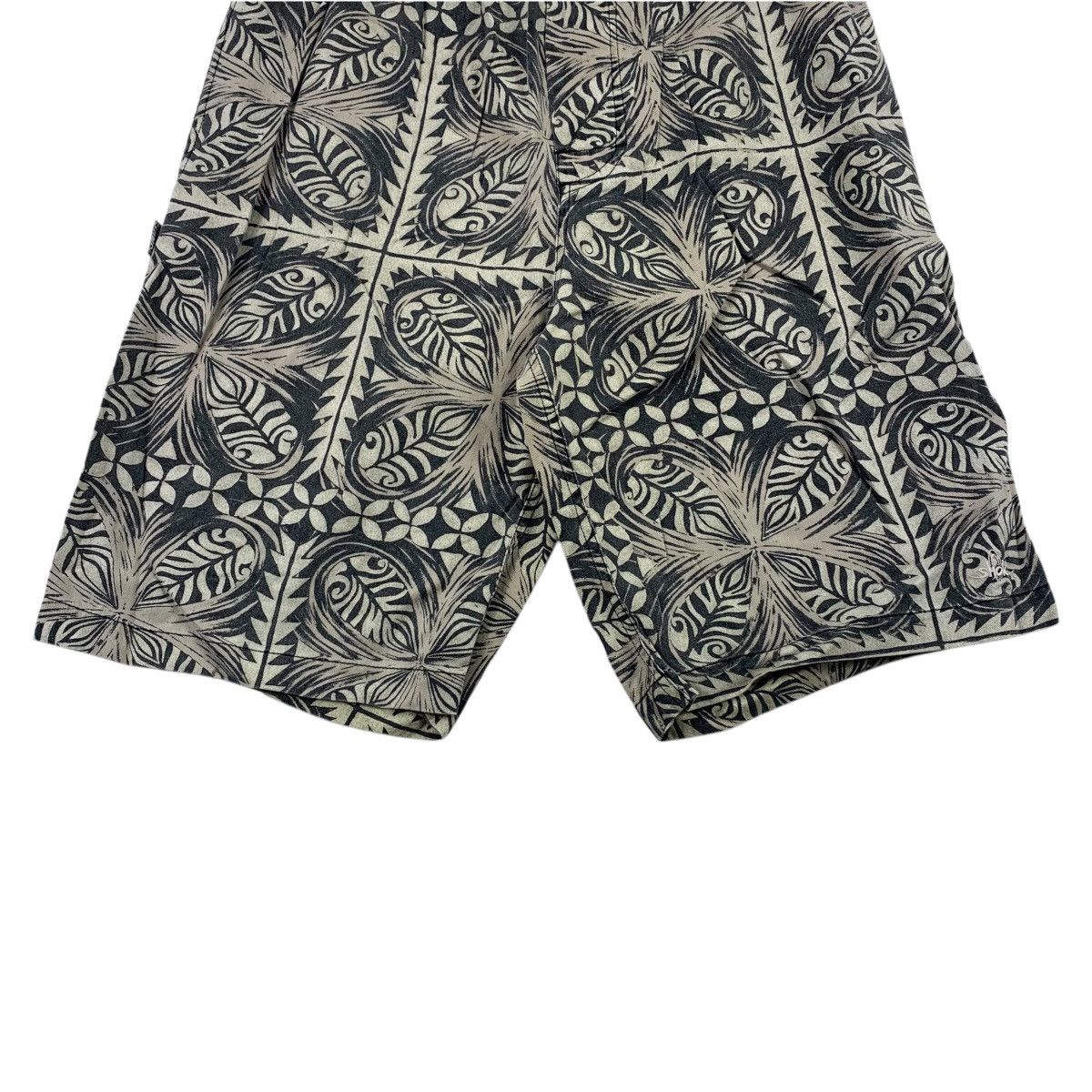 Vintage Vintage SHOK surf floral design short surf pants Size US 30 / EU 46 - 7 Thumbnail