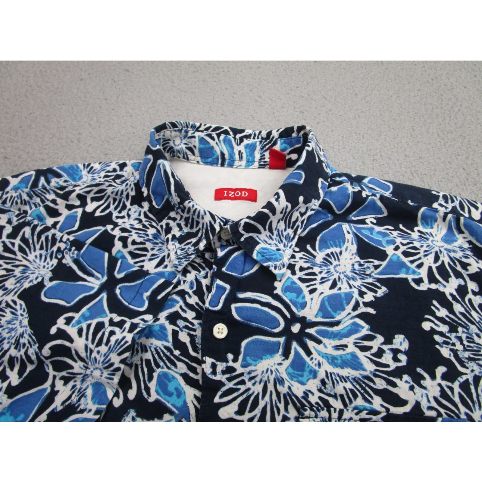 Izod VINTAGE Izod Shirt Mens XL Blue Floral Classic Hawaiian Short Sleeve Camp Button Front Size US XL / EU 56 / 4 - 3 Thumbnail
