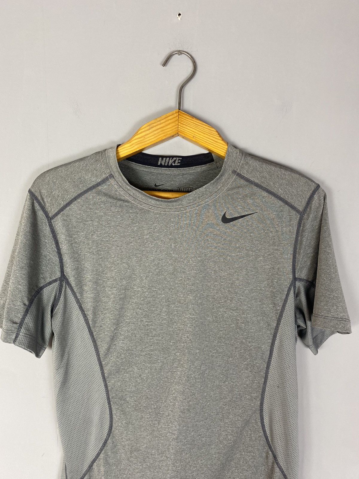 Nike Nike pro combat dri fit tee T-shirt Size US S / EU 44-46 / 1 - 2 Thumbnail