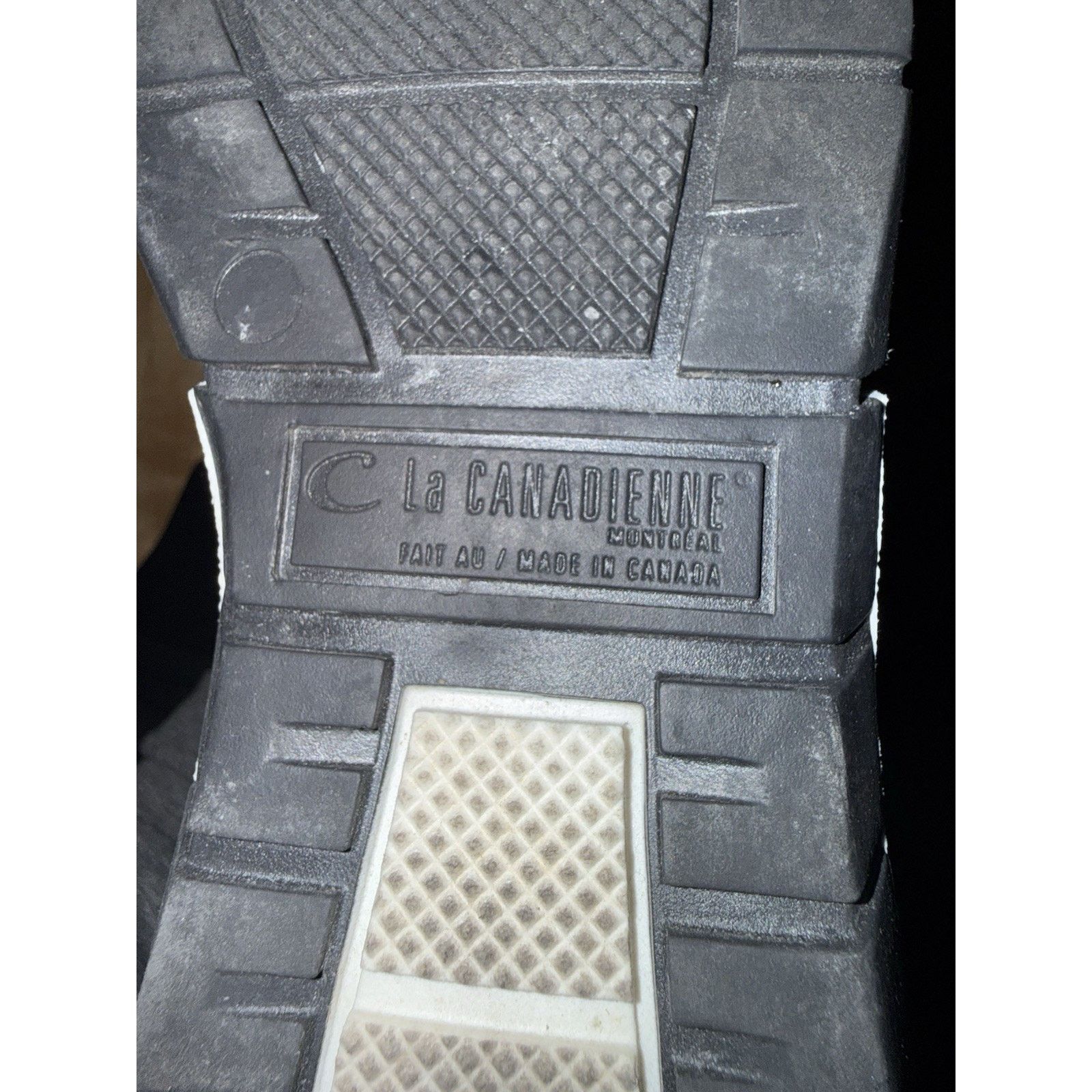 Other La Canadienne Suede Waterproof Chelsea ankle boot Bootie 7 Size US 7 / IT 37 - 7 Thumbnail