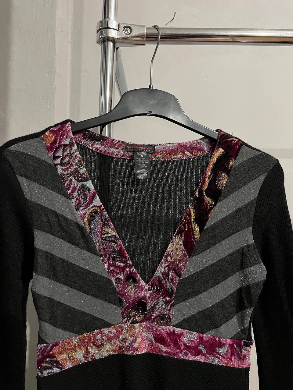 Custo Barcelona CUSTO BARCELONA DESIGNER PRINT ELEMENTS V NECK DRESS SIZE 3 Size S / US 4 / IT 40 - 6 Thumbnail