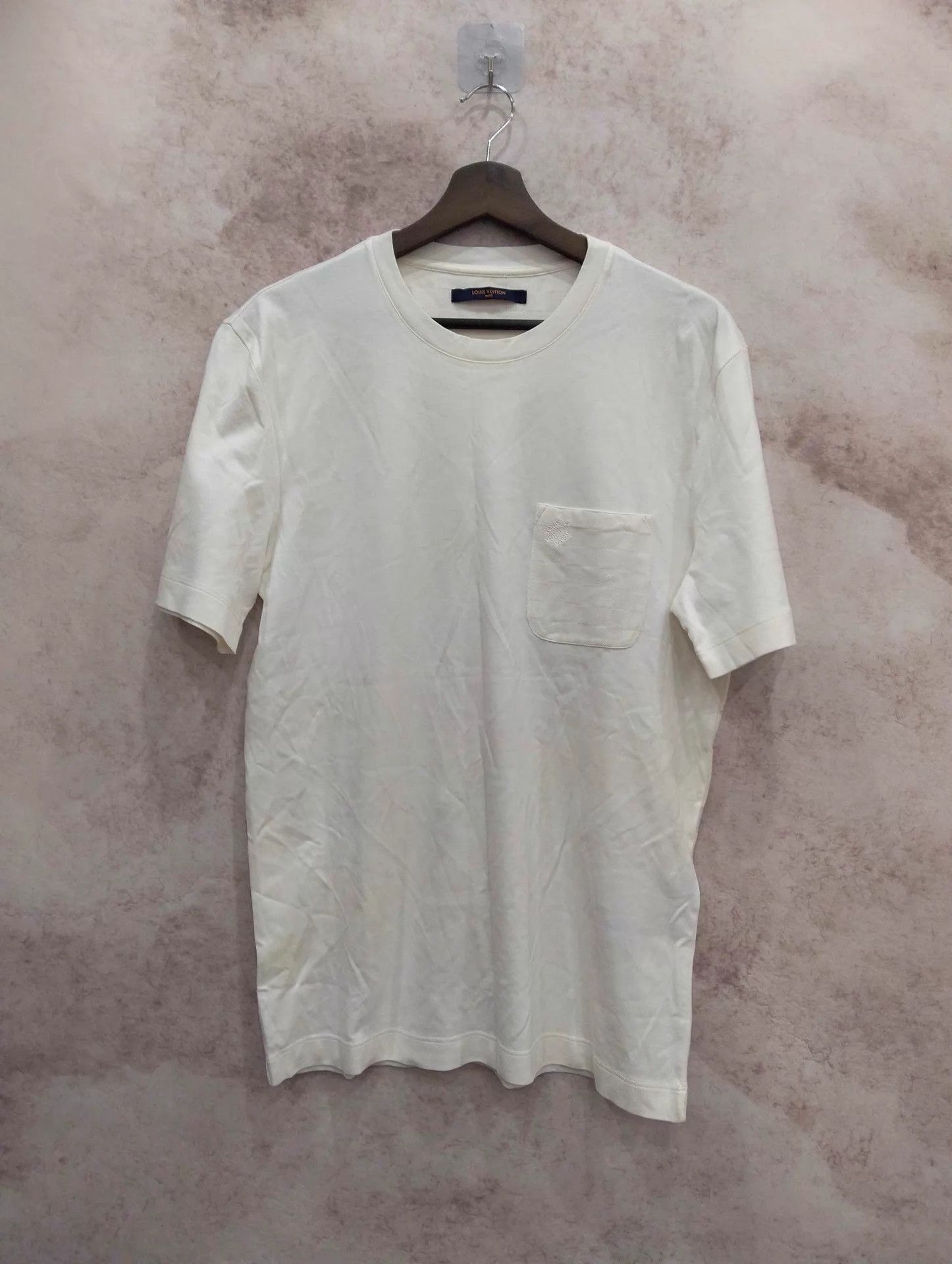 Louis Vuitton LV white pocket logo crew neck short sleeve tee M Size US M / EU 48-50 / 2 - 1 Thumbnail
