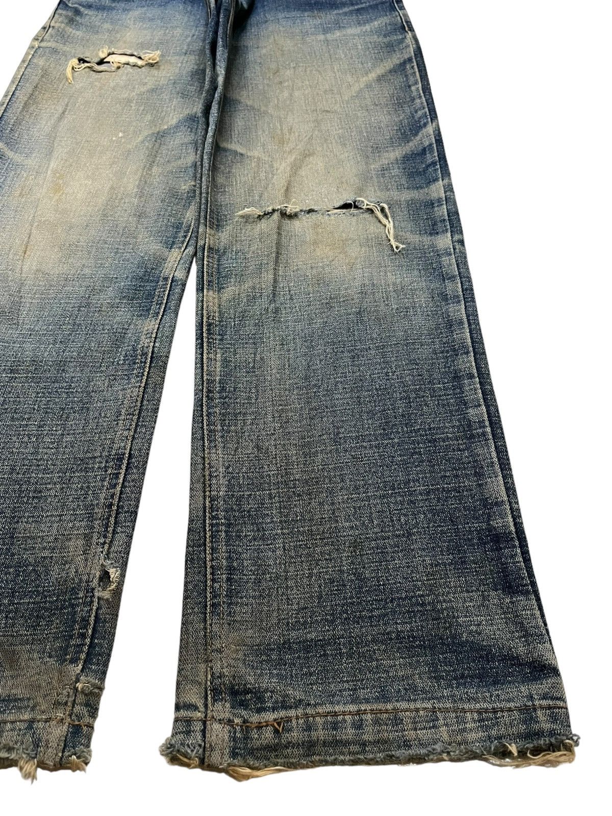 Japanese Brand Vintage Japanese Brand Sick Mud Wash Distressed Loose Jeans Size US 31 - 7 Thumbnail