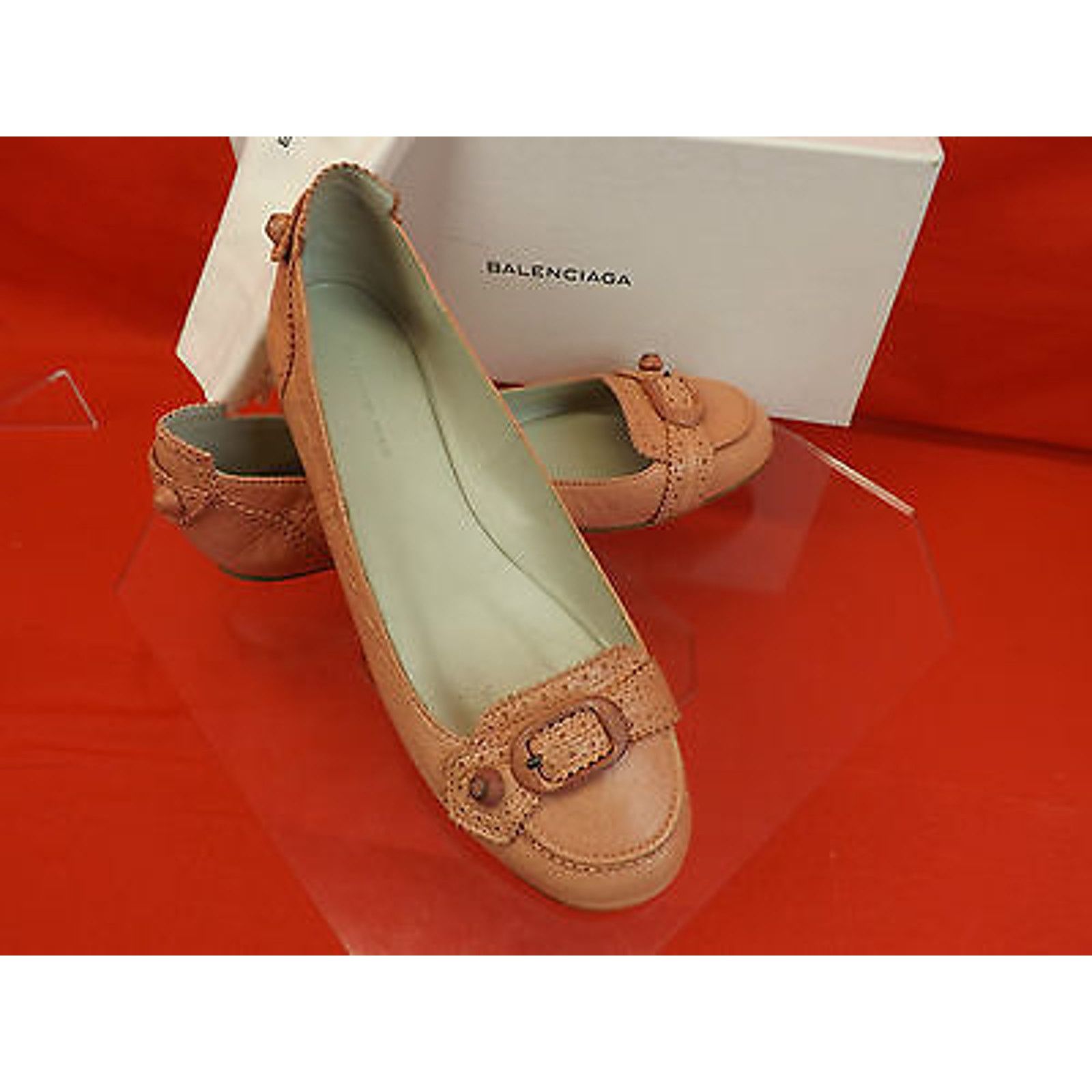 Balenciaga ARENA MAUVE ROSE WRINKLED LEATHER STUDDED BELTED FLATS 35.5 Size US 5.5 / IT 35.5 - 7 Thumbnail
