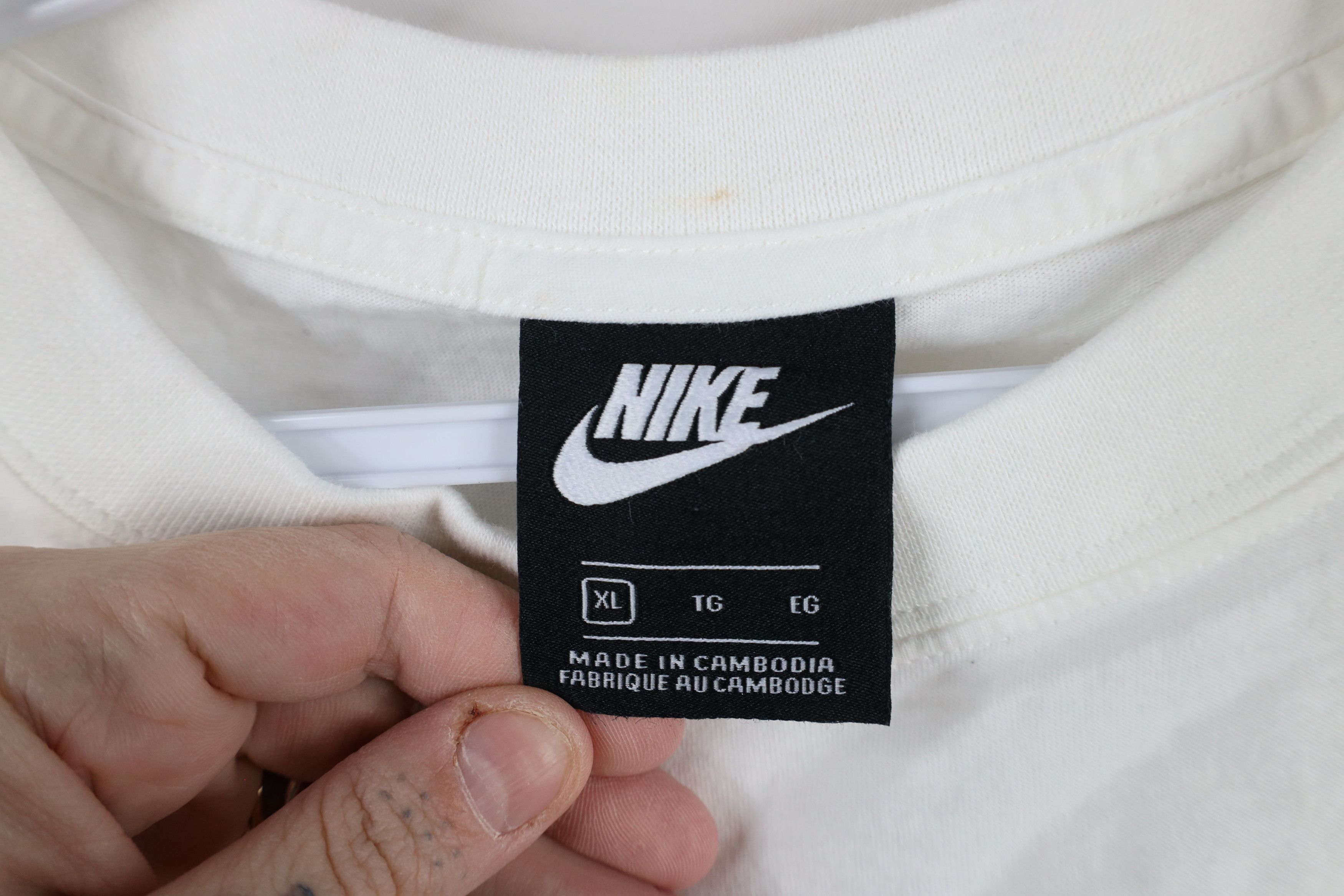 Nike × Vintage Nike Sportswear World Flags Cropped Short Sleeve T-Shirt Size XL / US 12-14 / IT 48-50 - 6 Thumbnail