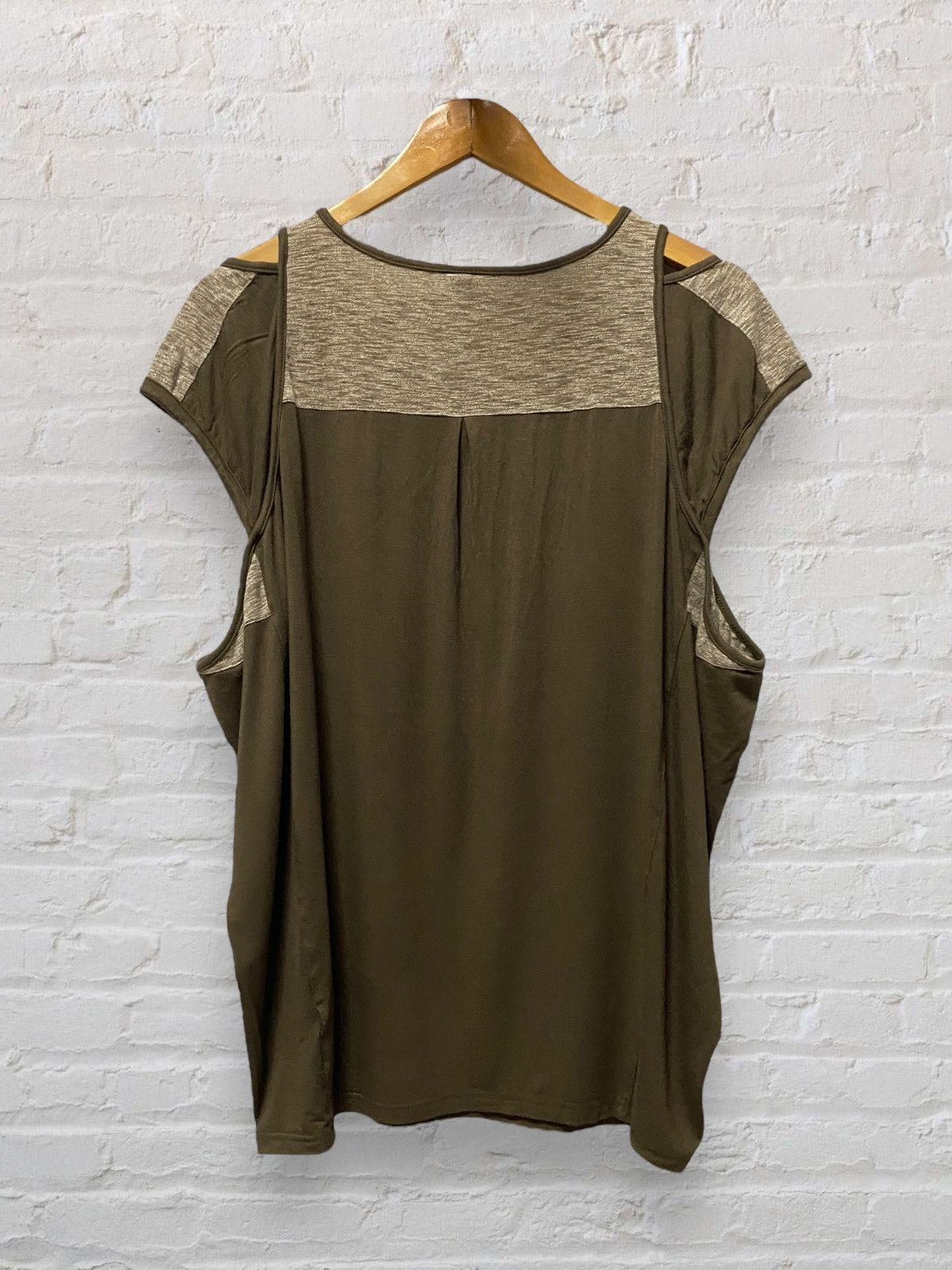Japanese Brand Japan Ozz Croce Grunge Poem Olive Green Tank Tops Size L / US 10 / IT 46 - 10 Thumbnail