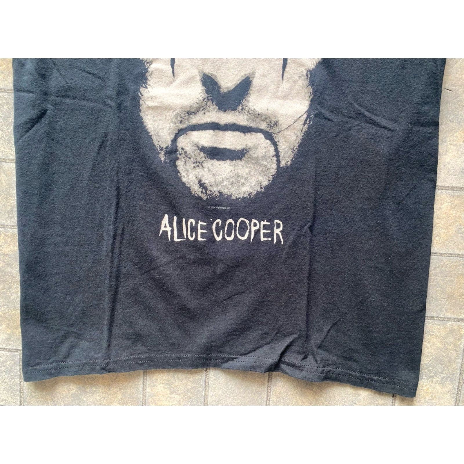 Gildan VINTAGE 2014 Alice Cooper Tour Shirt Gildan Men’s Medium Black Short Sleeve Size US M / EU 48-50 / 2 - 2 Thumbnail