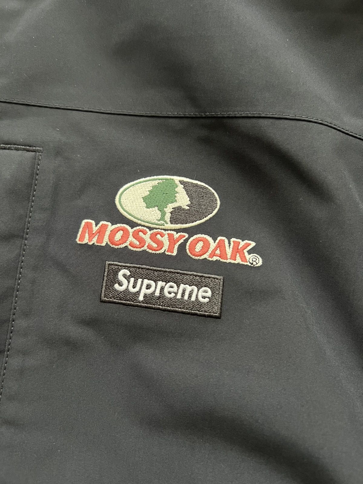 Supreme Supreme x GORE TEX x Mossy Oak waterproof jacket black large Size US L / EU 52-54 / 3 - 2 Thumbnail