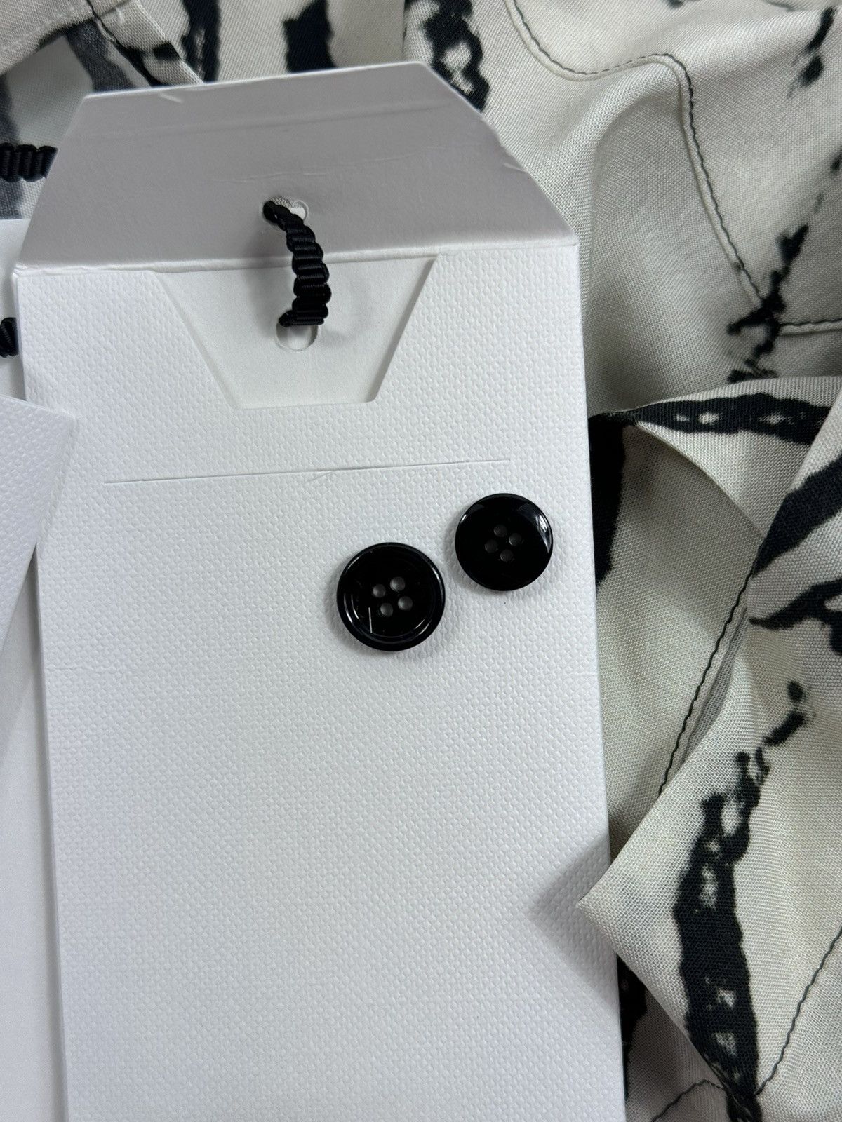 Celine × Hedi Slimane CELINE LOOSE HAWAIIAN SHIRT IN VISCOSE WITH ZEBRA PRINT Size US M / EU 48-50 / 2 - 12 Thumbnail