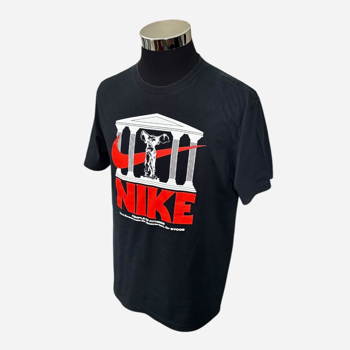 Nike Nike Temple of Fitness Black Graphic Logo T-Shirt Sz L Size US L / EU 52-54 / 3 - 3 Thumbnail