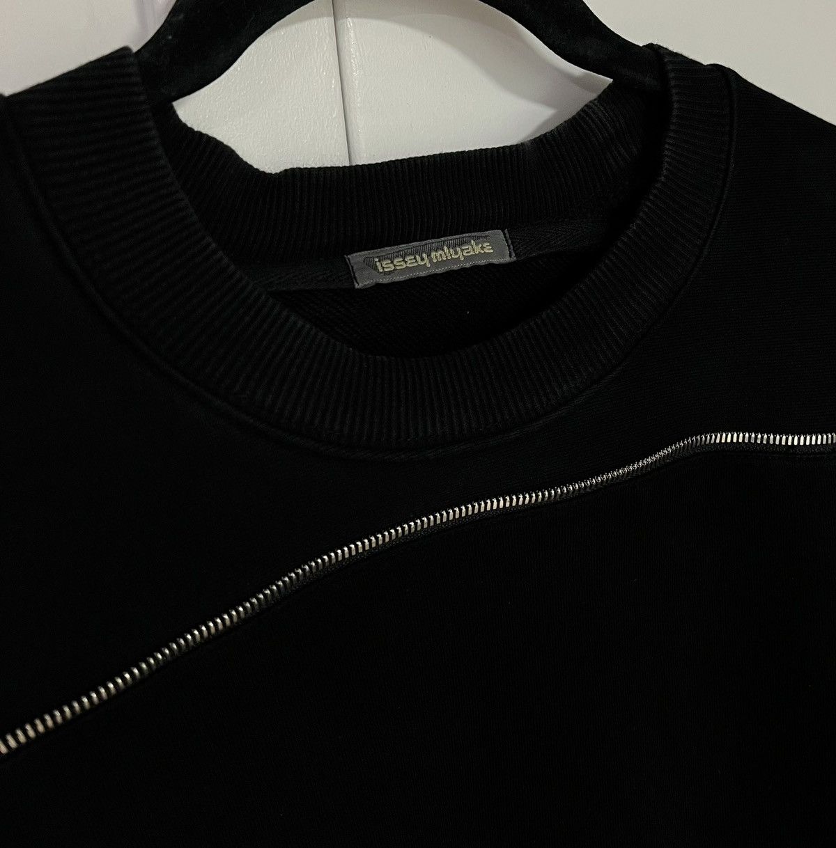 Issey Miyake RARE Spring 1987 Issey Miyake Staff Sweatshirt Size US M / EU 48-50 / 2 - 4 Thumbnail