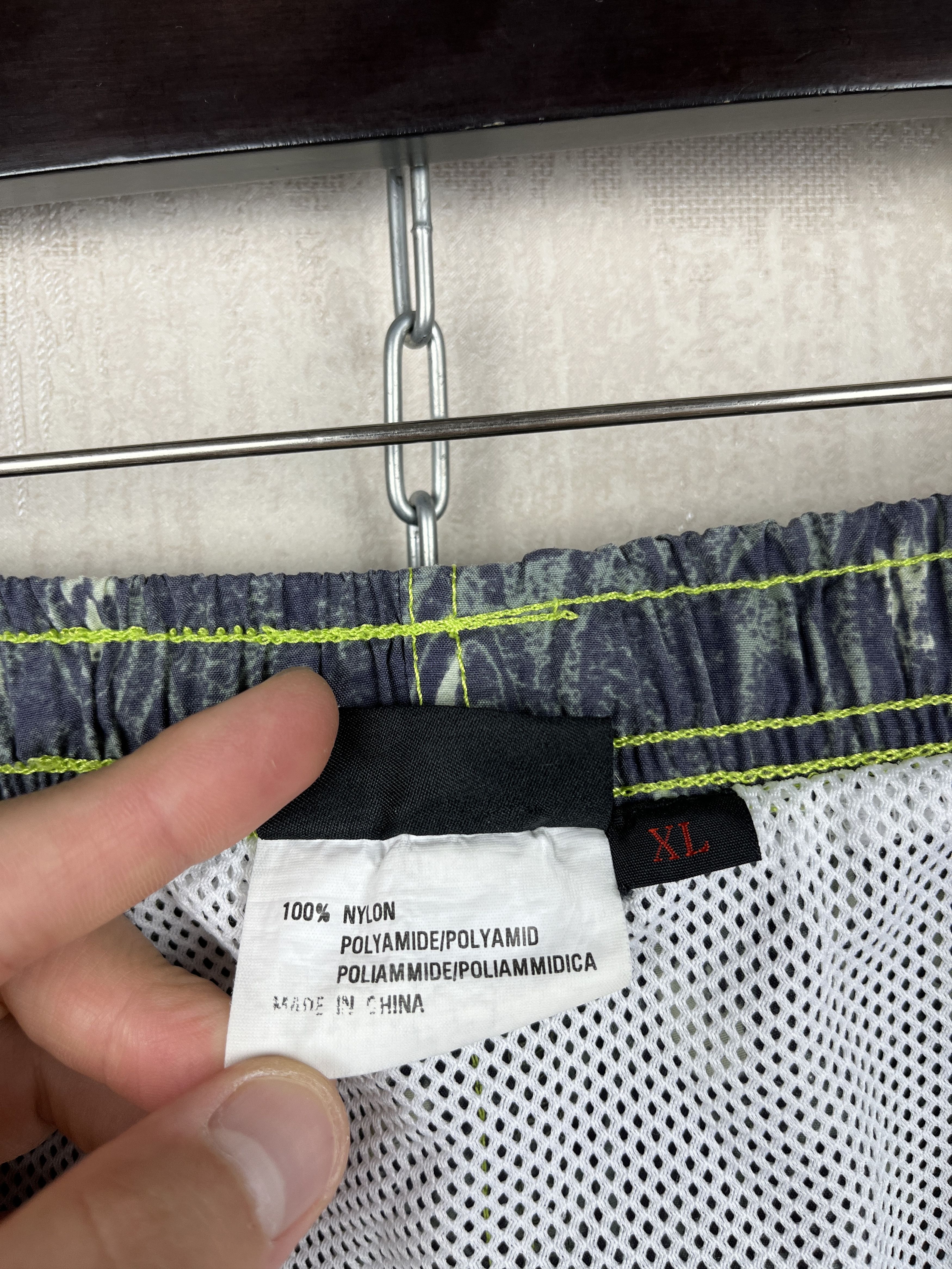O'Neill 90's O'Neill Abstract Vintage Nylon Shorts Size XL Size US 36 / EU 52 - 12 Thumbnail