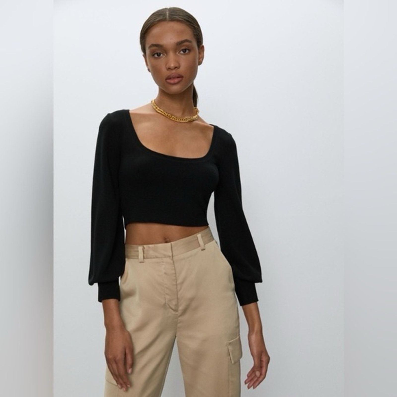 Aritzia Aritzia Babaton Paxton Cuffed Long Sleeve Crop Top Womens M Size M / US 6-8 / IT 42-44 - 1 Thumbnail