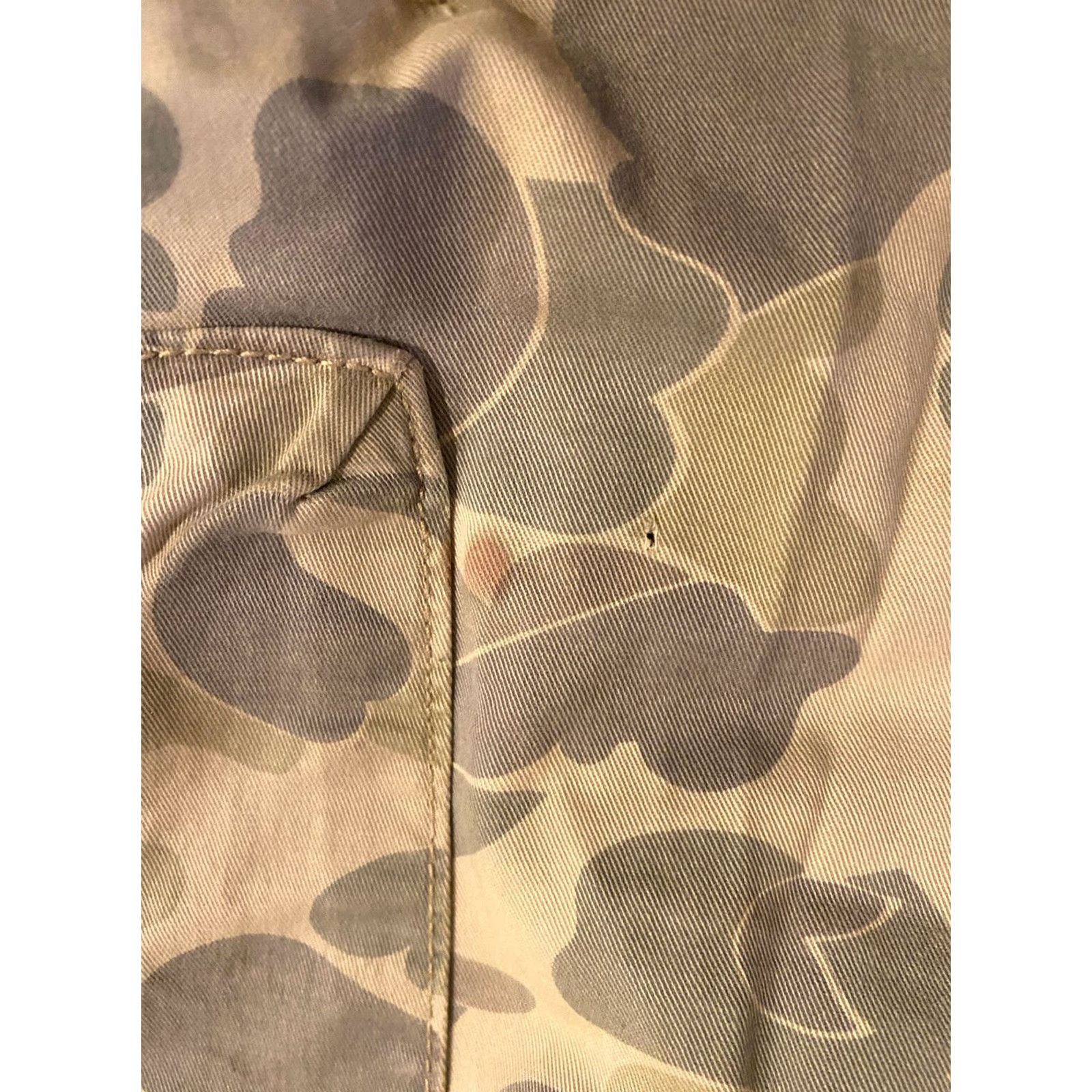 Ralph Lauren Denim & Supply Ralph Lauren Duck Camo Cargo Ankle Zip Pants Women 28 Green Camouflage Army 28 Mens Womens Size 28" / US 6 / IT 42 - 3 Thumbnail