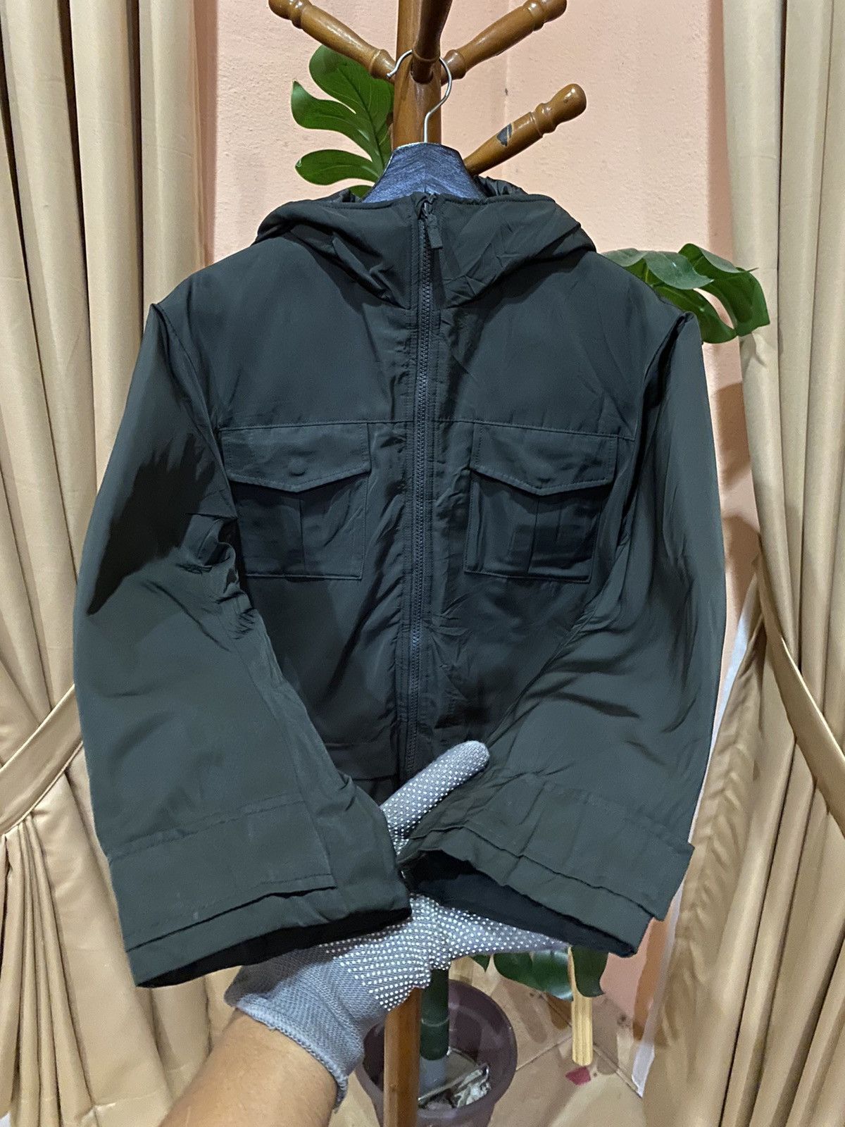 Uniqlo × White Mountaineering WINDBREAKER ALL BLACK JACKET Size US S / EU 44-46 / 1 - 6 Thumbnail