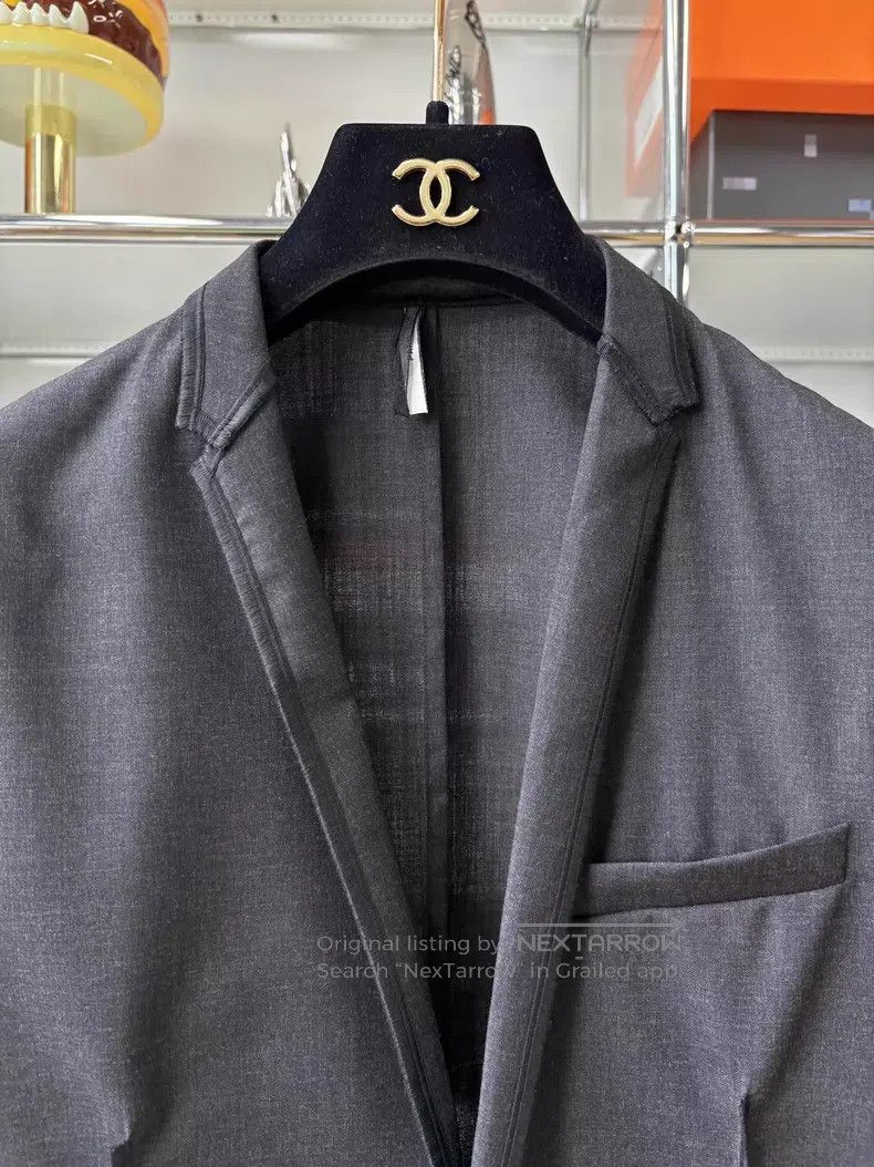 Dior Dior Black woollen suit jacket Size US S / EU 44-46 / 1 - 2 Thumbnail