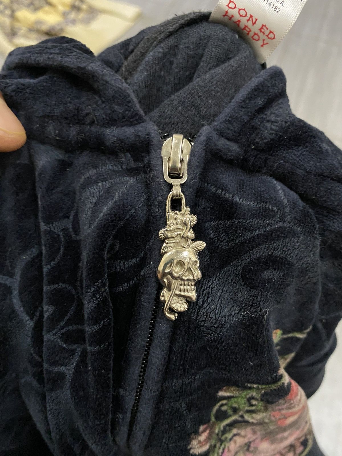 Ed Hardy Vtg Ed Hardy Velvet Hoodie Zipper Size US M / EU 48-50 / 2 - 7 Thumbnail