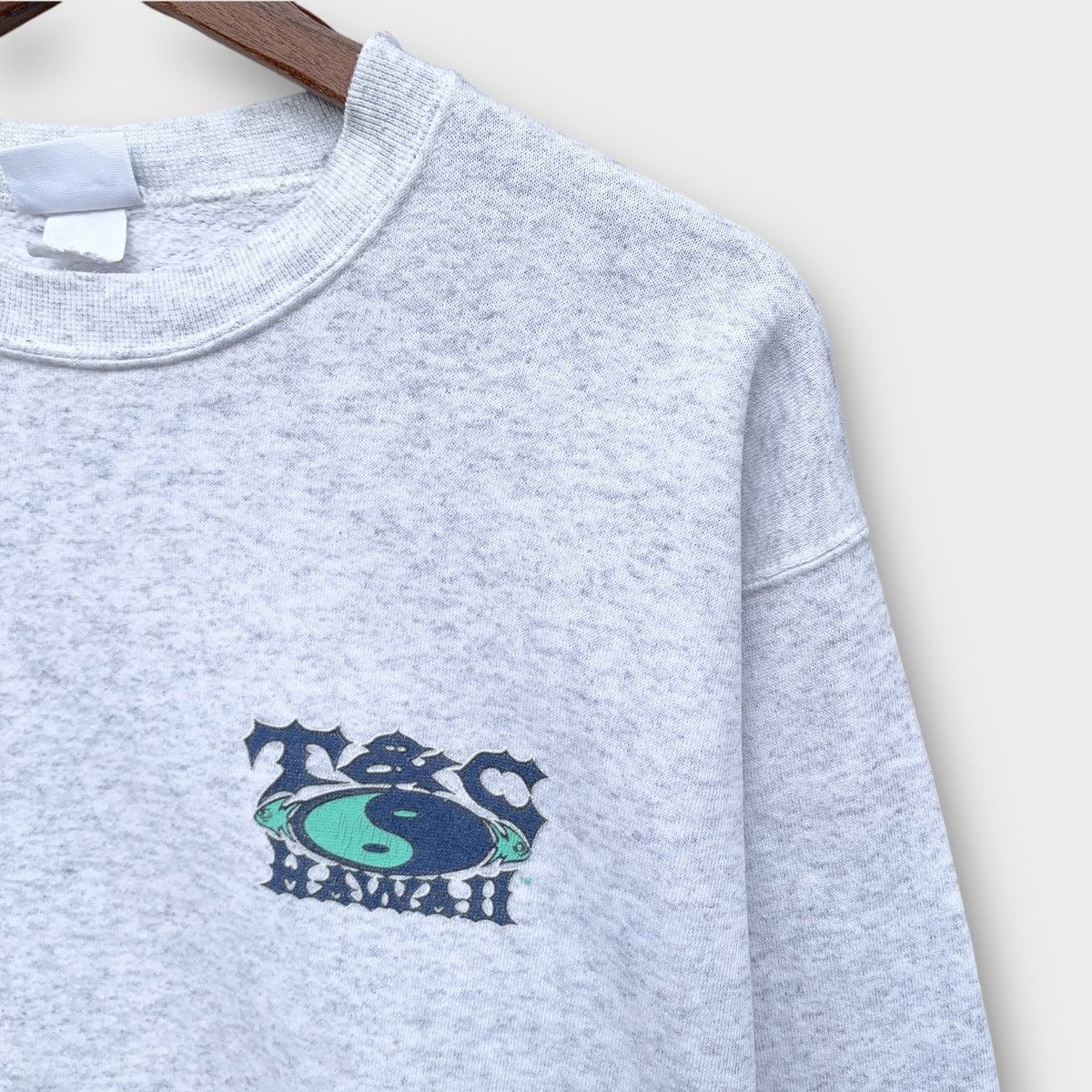 Sun Surf VINTAGE T&C SURF DESIGNS HAWAII 90s STYLE GRAPHICS CREWNECK Size US M / EU 48-50 / 2 - 5 Thumbnail