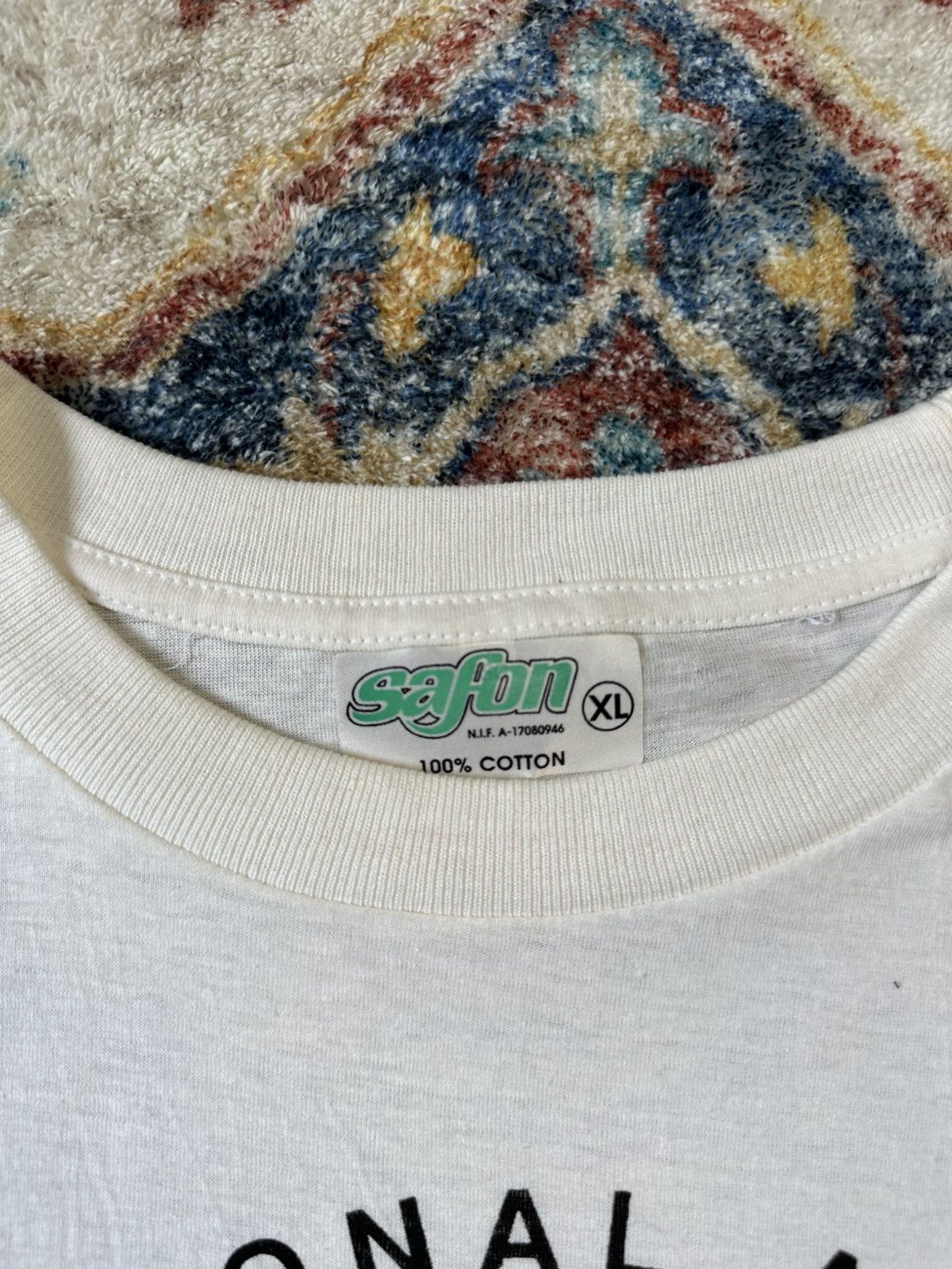 Vintage Vintage International Adventure Flags T-shirt Size XL Size US XL / EU 56 / 4 - 3 Thumbnail