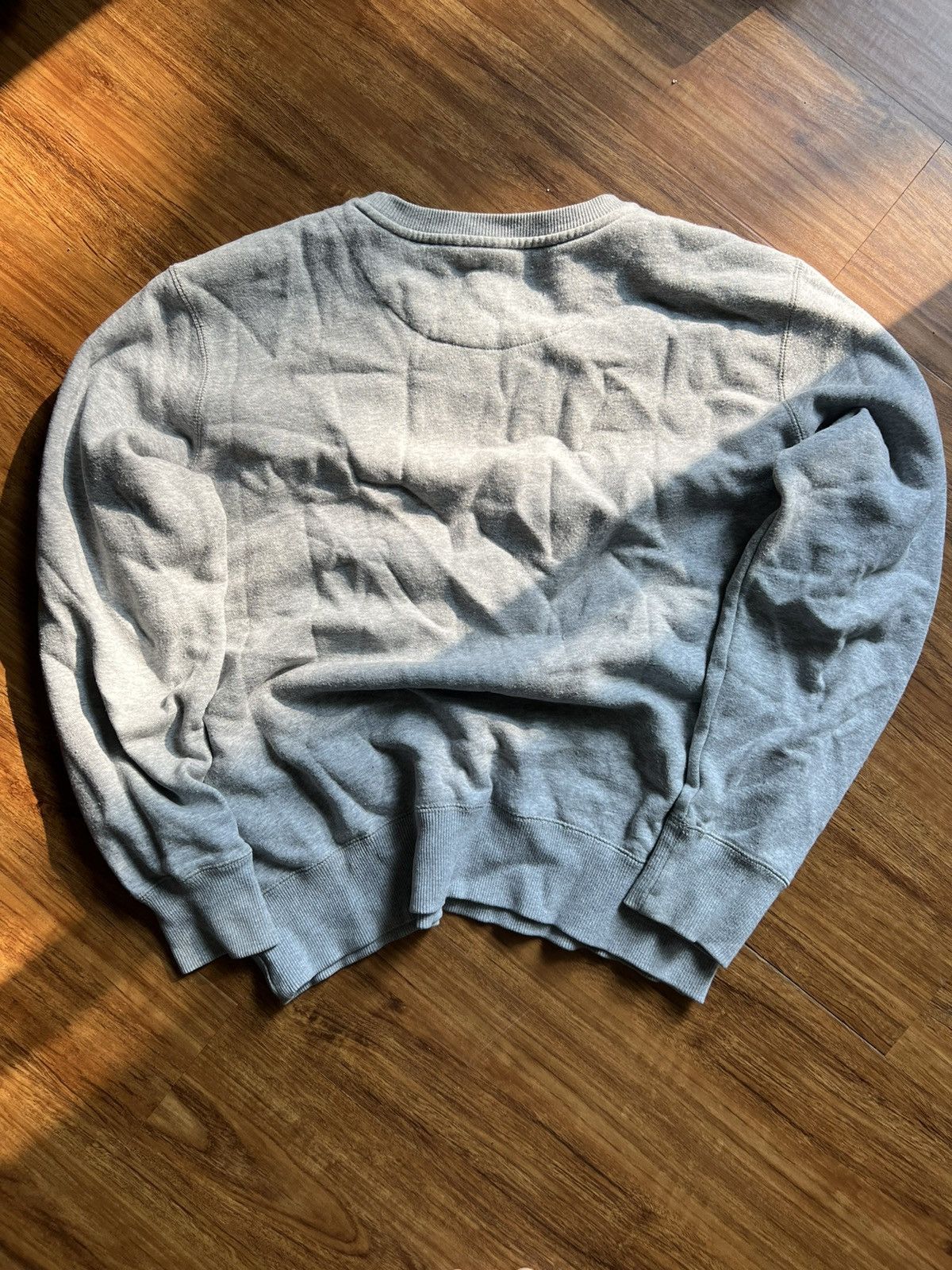 Nike × Vintage Vintage Y2K Grey Nike Swoosh Crewneck Size US M / EU 48-50 / 2 - 4 Thumbnail